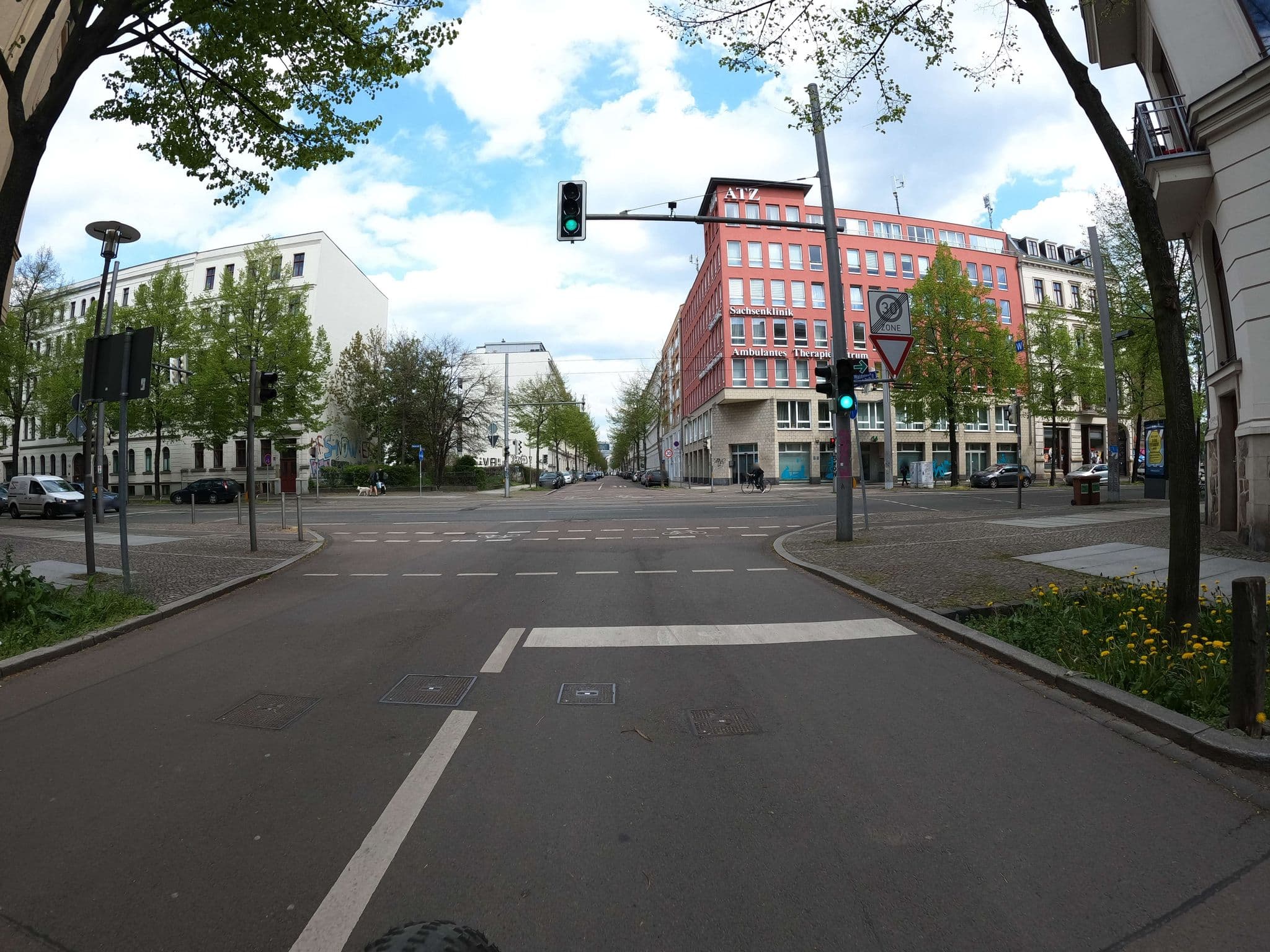Street view near Airbnb apartment 18, Leipzig — © fatbikecanyon (CC BY-SA · Mapillary)