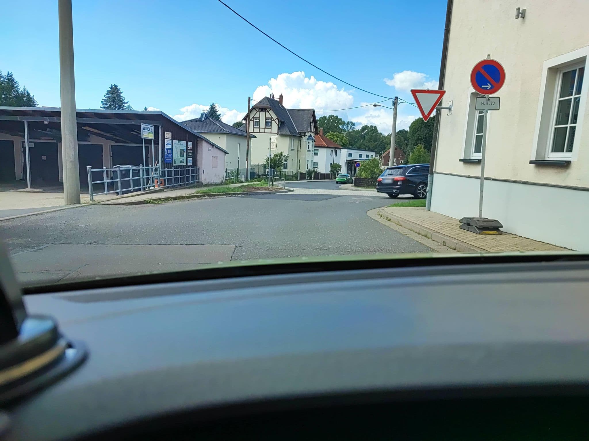 Street view near Hilbersdorfer Wirtshaus, Freiberg — © DietAugustin (CC BY-SA · Mapillary)