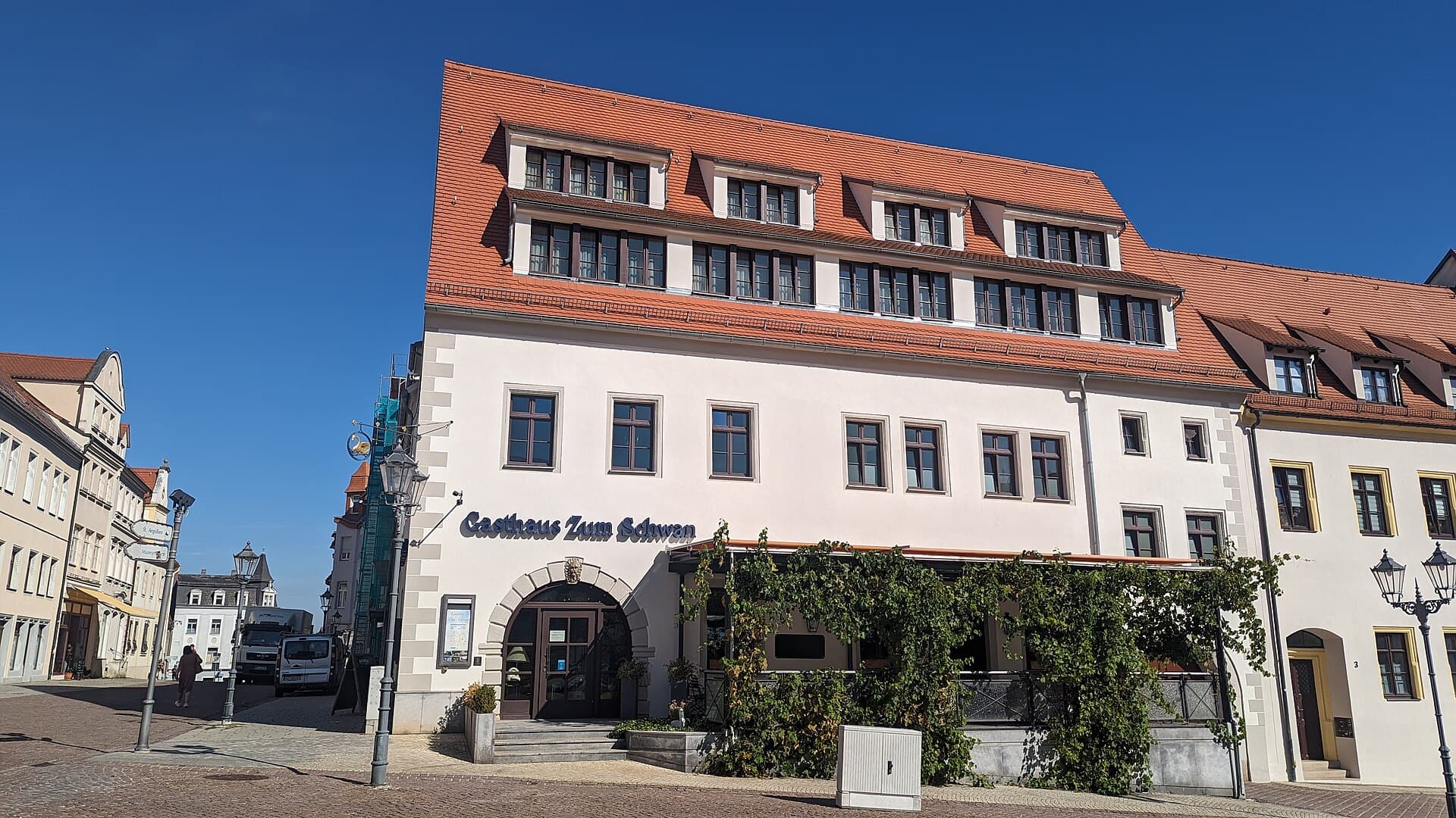 Gasthaus Zum Schwan (via Wikimedia Commons, CC BY-SA 3.0)