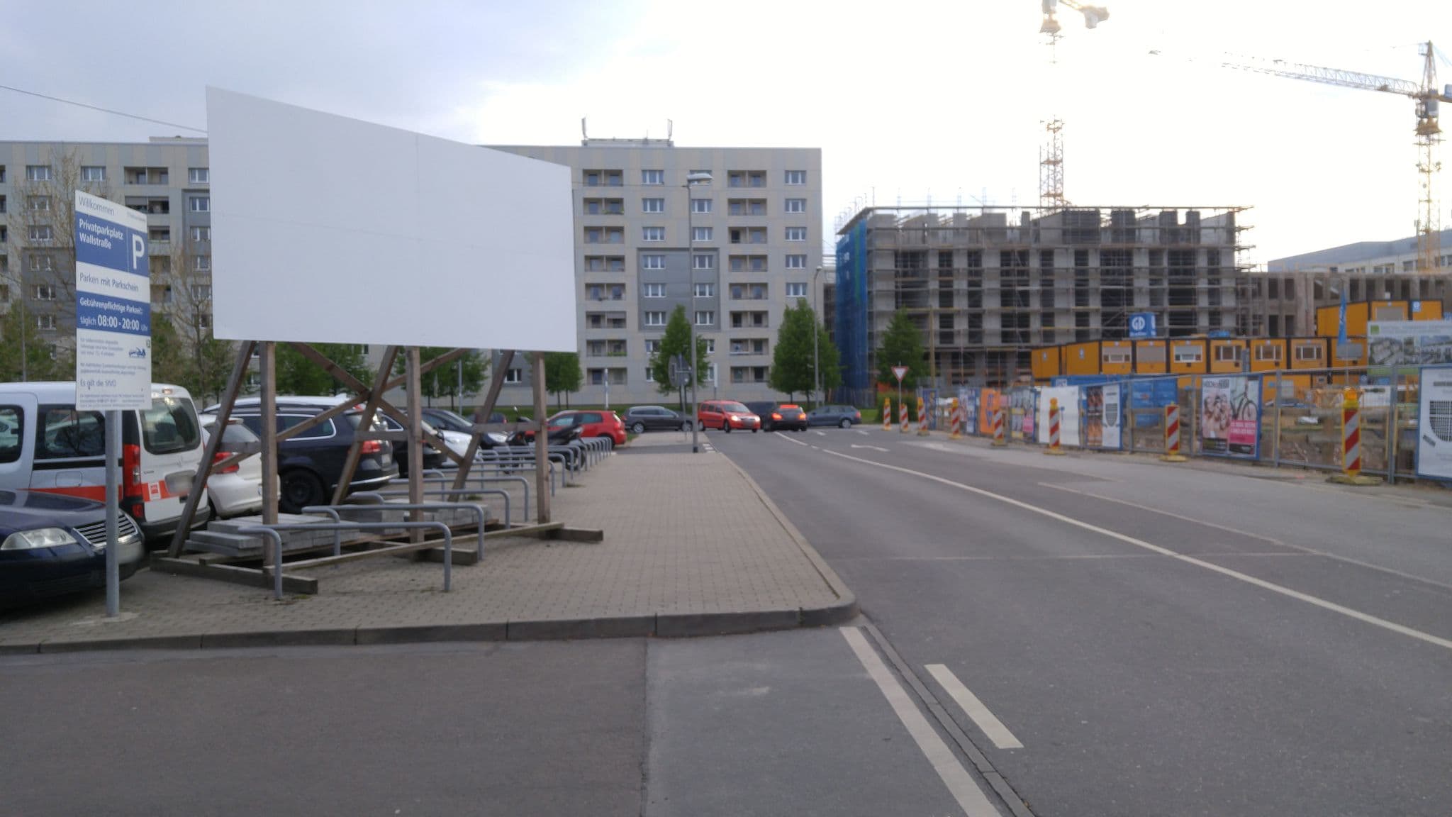 Street view near limehome Dresden Wallstraße, Dresden — © thom (CC BY-SA · Mapillary)