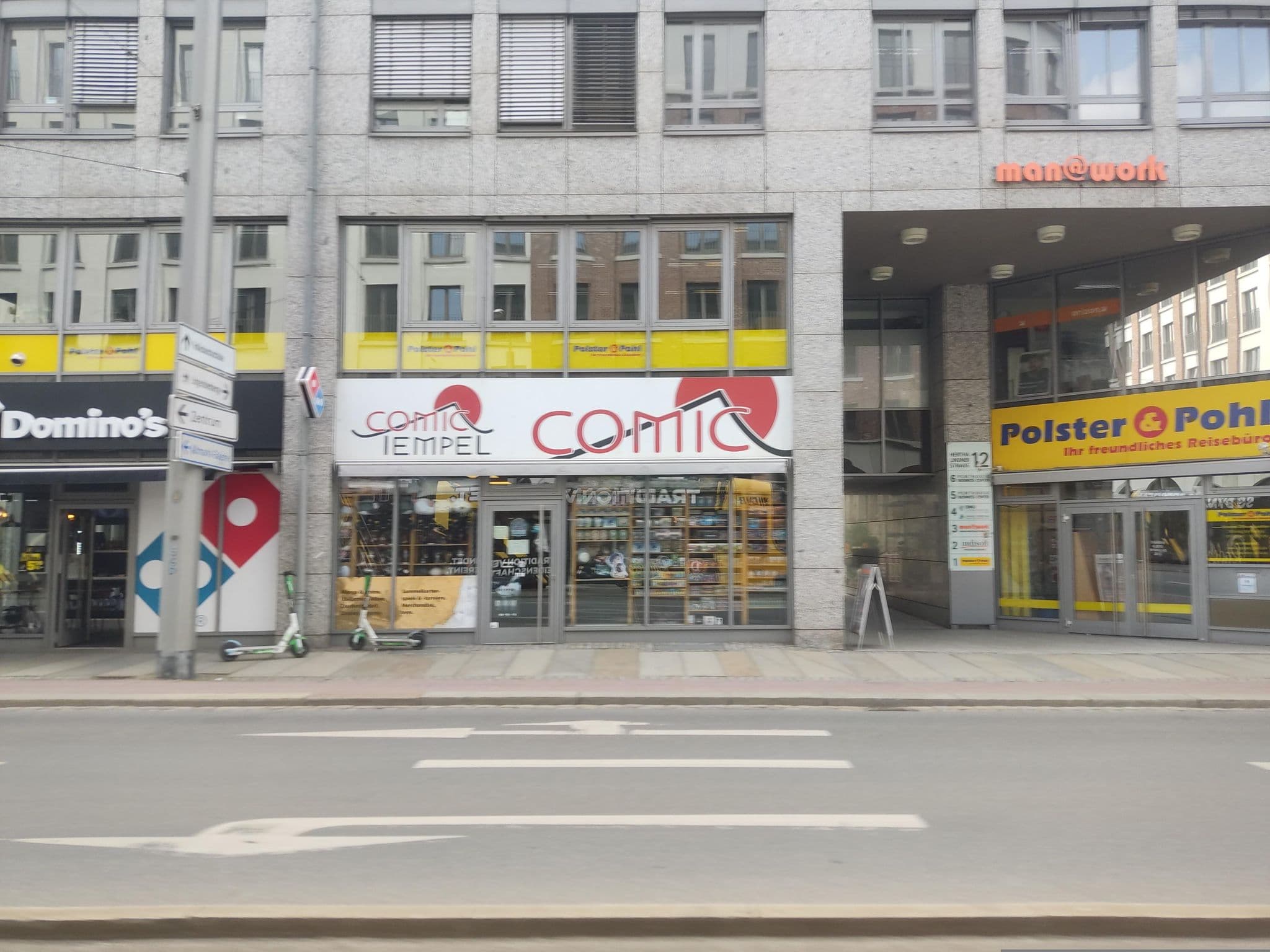 Street view near Schöne Wohnung am Dresdner Zwinger, Dresden — © Tatfahren (CC BY-SA · Mapillary)
