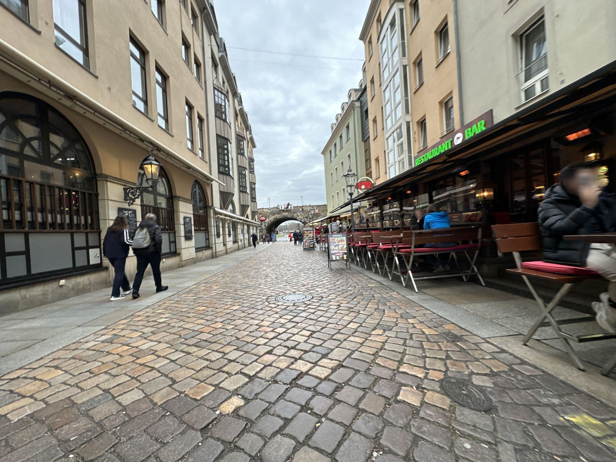 Street view near Aparthotel An der Frauenkirche, Dresden — © quickness805 (CC BY-SA · Mapillary)