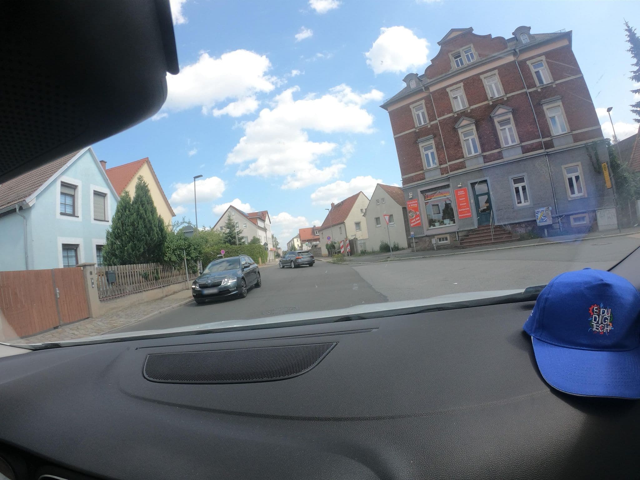 Street view near Hotel Pension Laack, Radebeul — © vst (CC BY-SA · Mapillary)