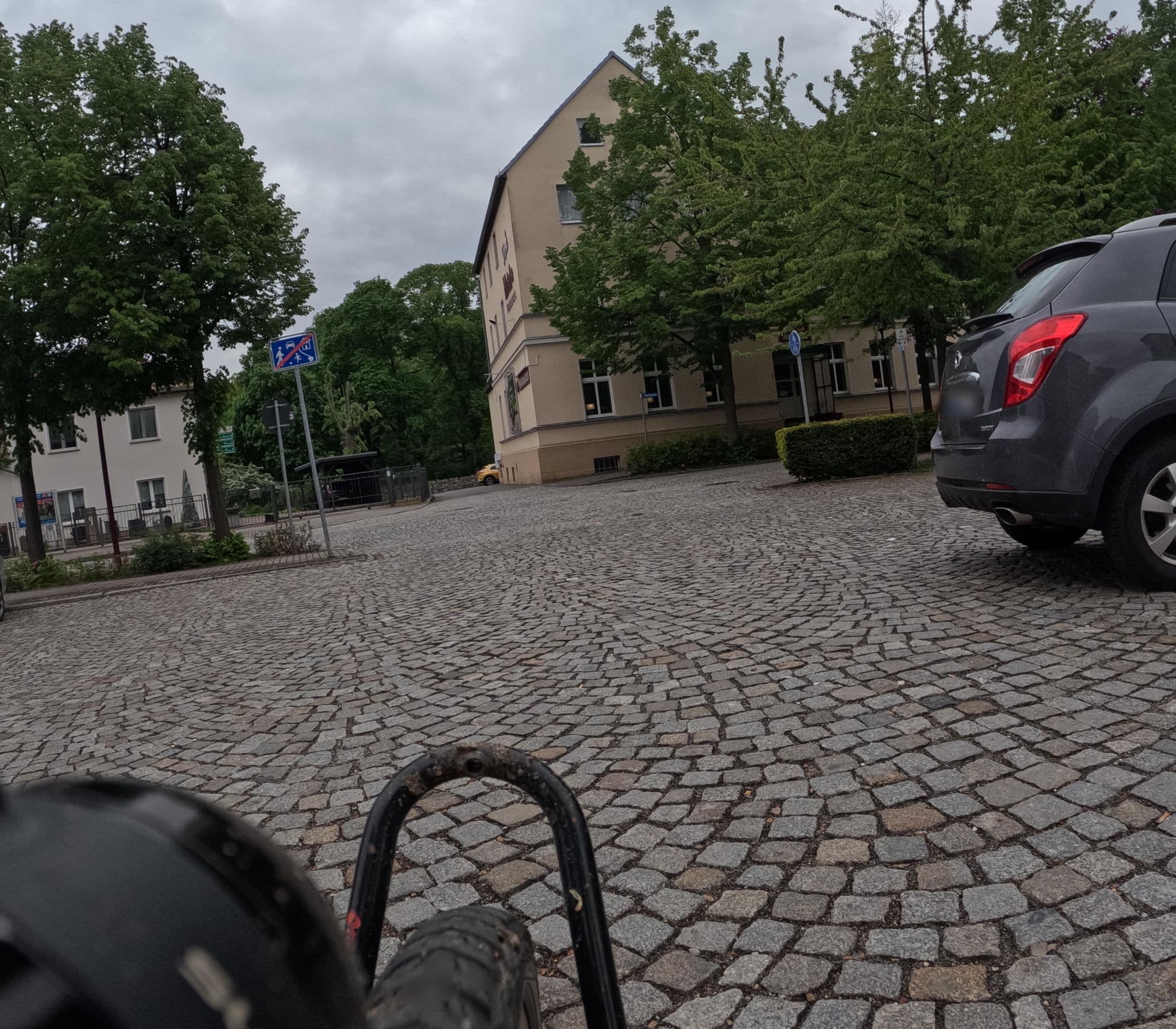 Street view near Parkhotel & Restaurant, Senftenberg — © britiger (CC BY-SA · Mapillary)