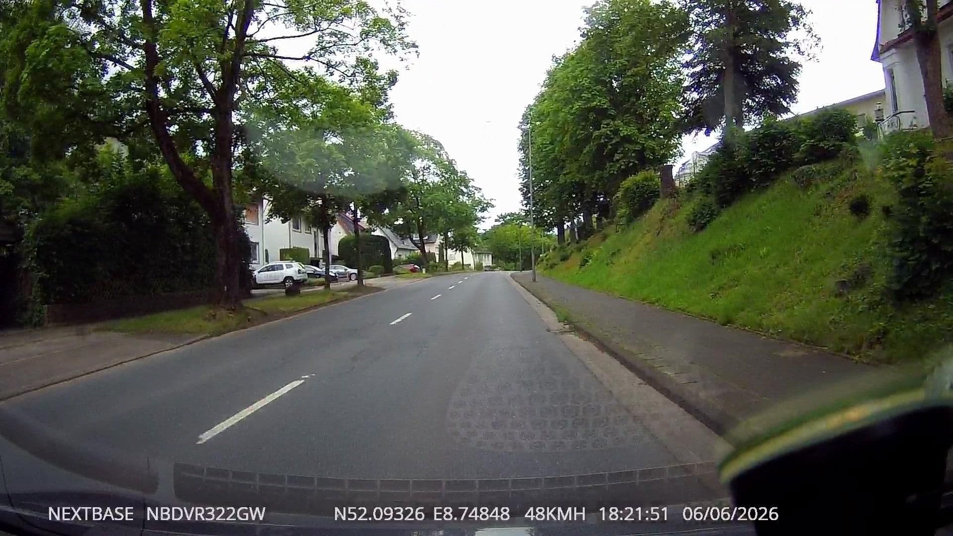 Street view near Haus Holstein im Park, Bad Salzuflen — © derlipper (CC BY-SA · Mapillary)
