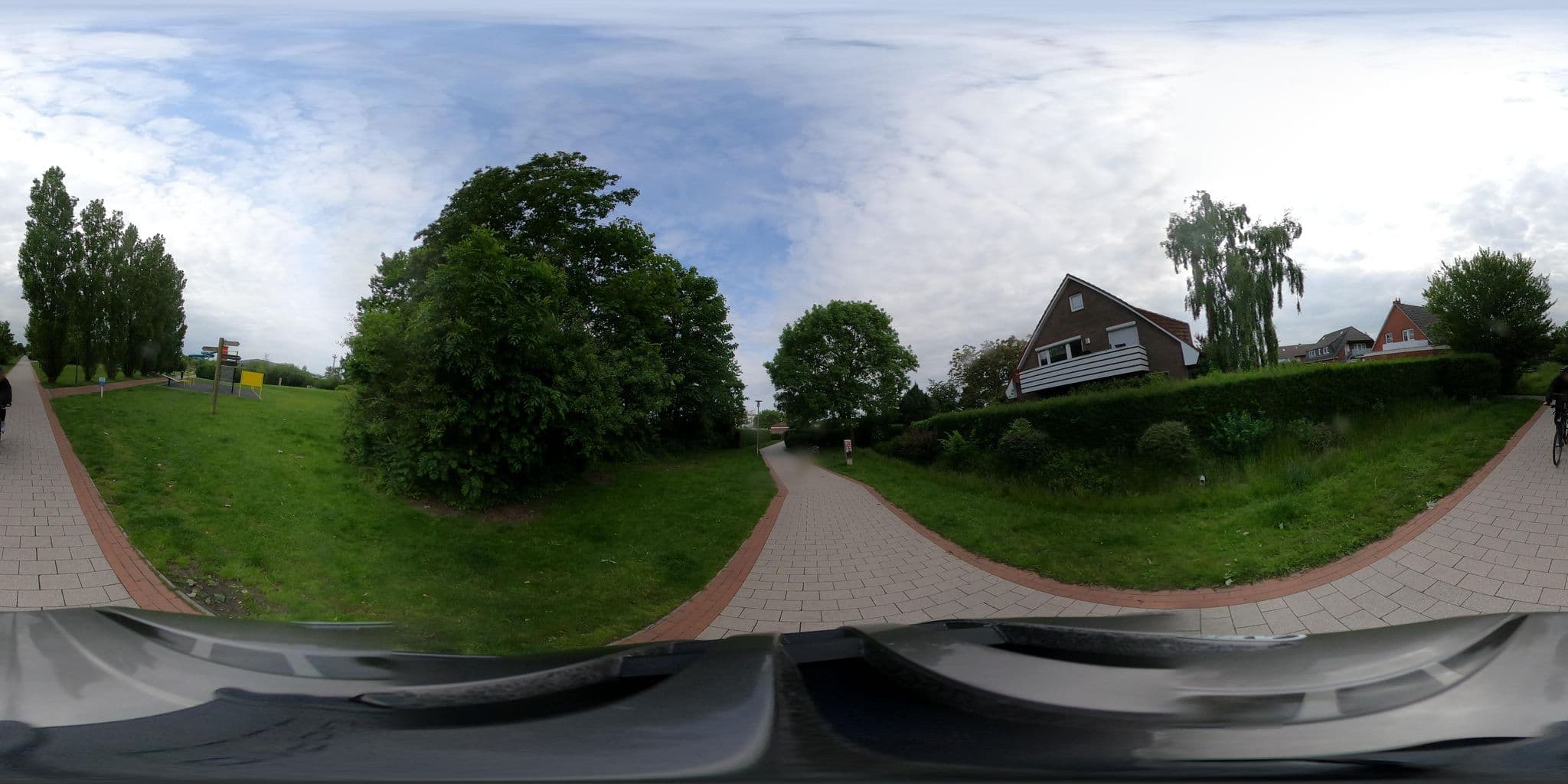 Street view near Ferienwohnungen Besslich, Norddeich — © JHecht (CC BY-SA · Mapillary)