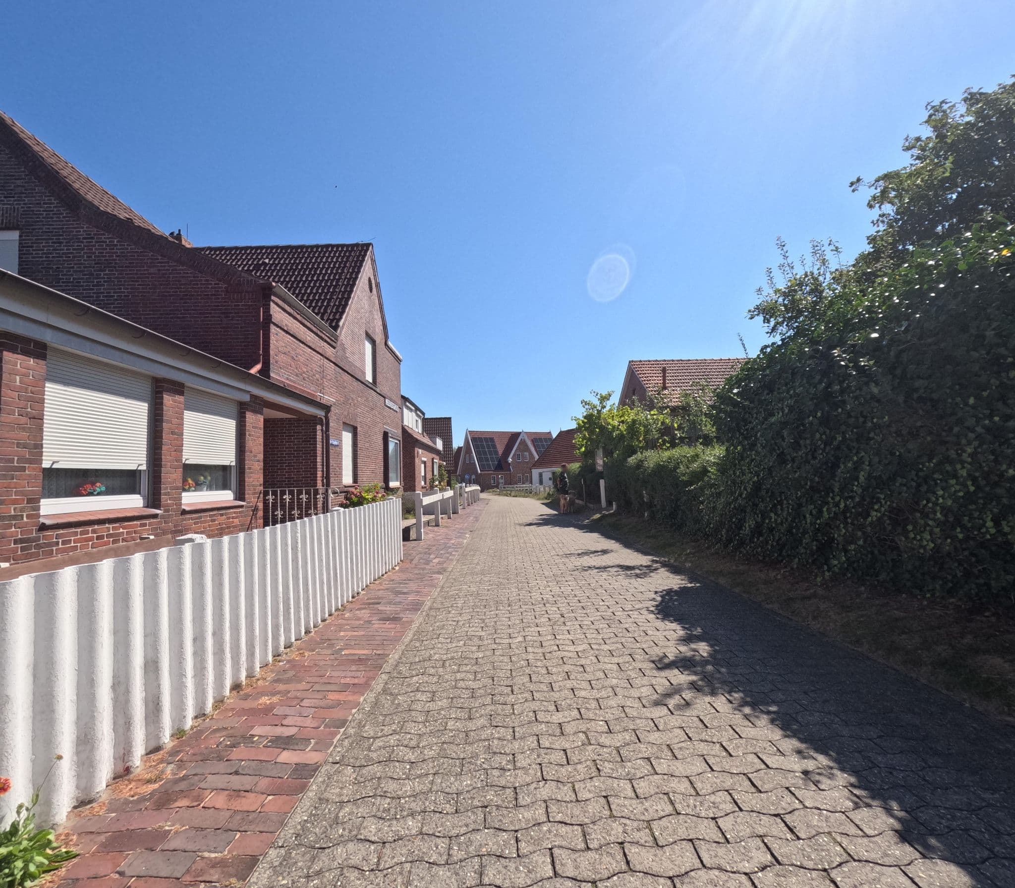 Street view near Gertrud Hinrichs, Langeoog — © rempshaener (CC BY-SA · Mapillary)