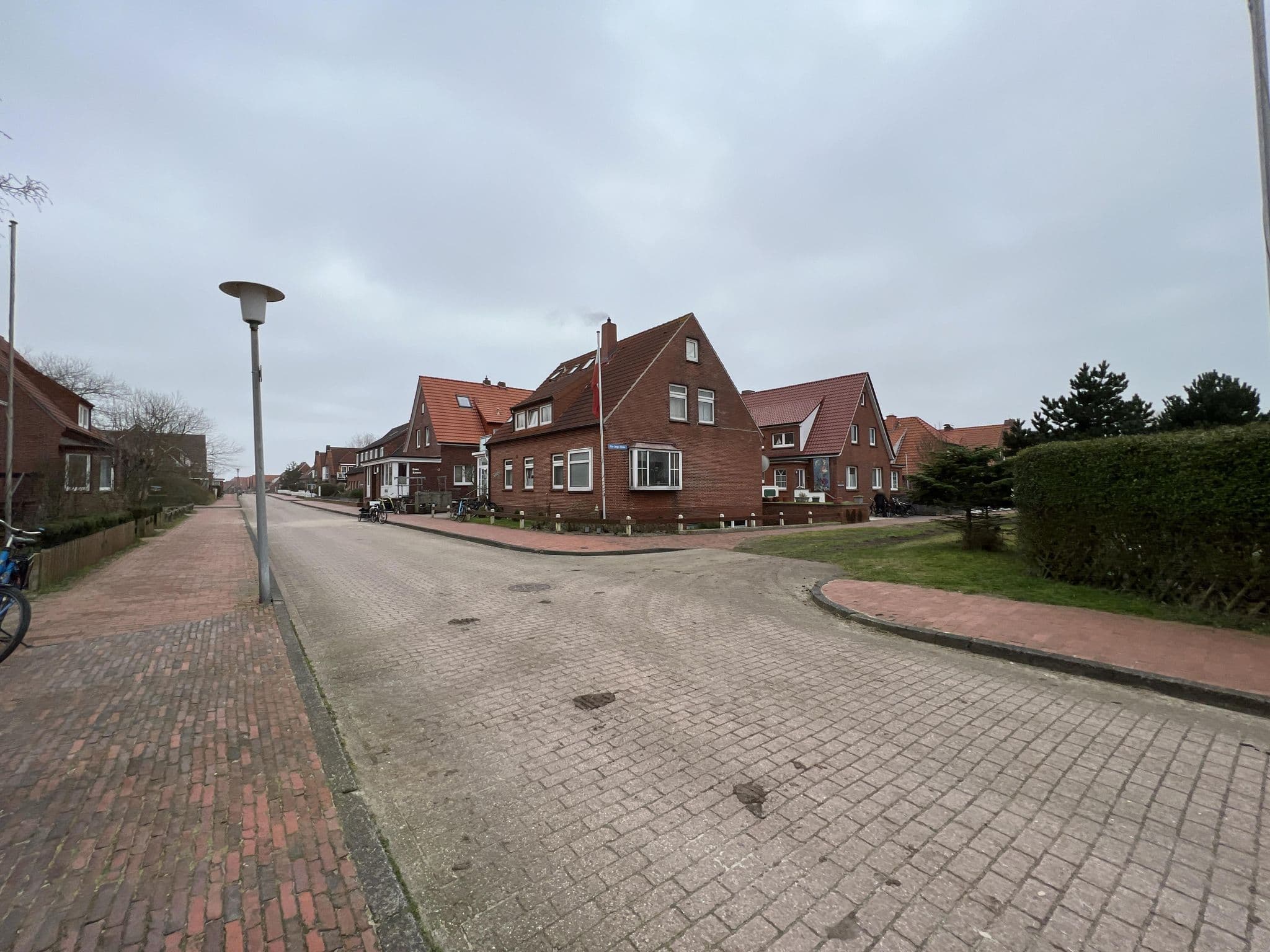 Street view near Haus Aurora, Juist — © pyyjac (CC BY-SA · Mapillary)