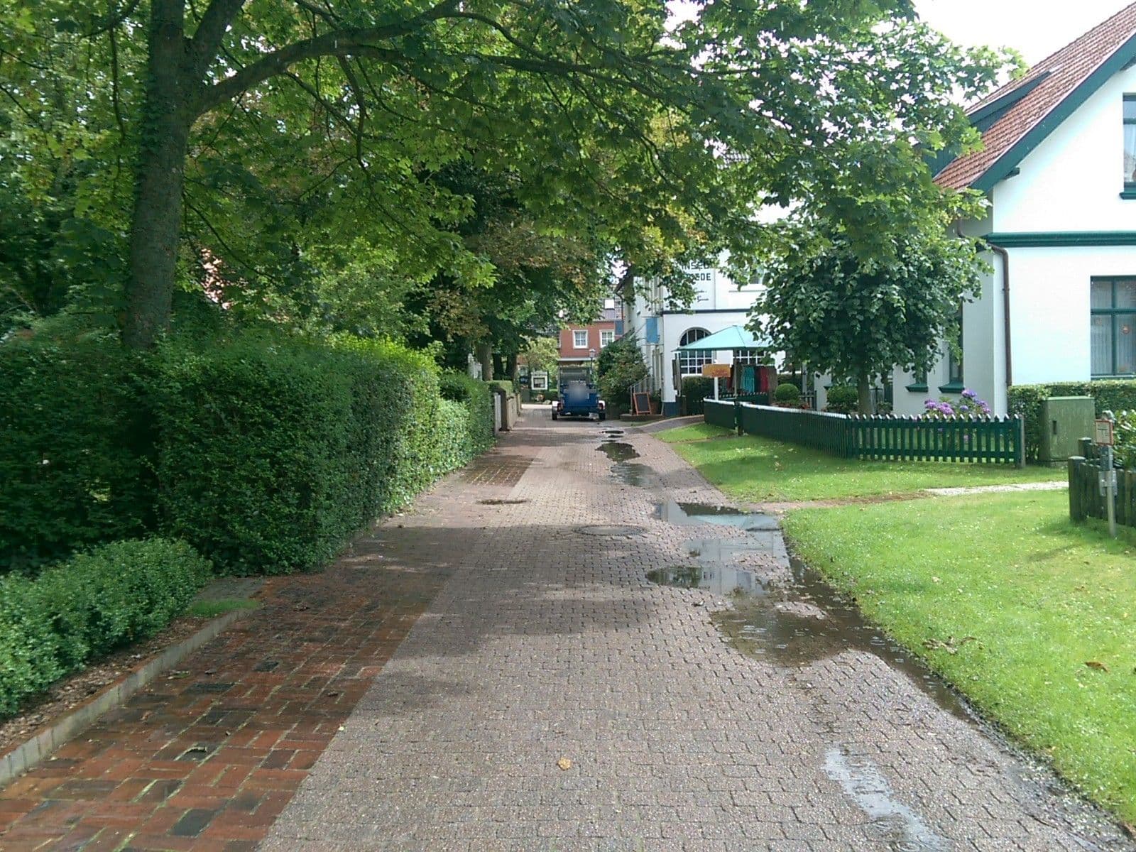 Street view near Hotel an der alten Inselkirche, Neuharlingersiel — © flohoff (CC BY-SA · Mapillary)