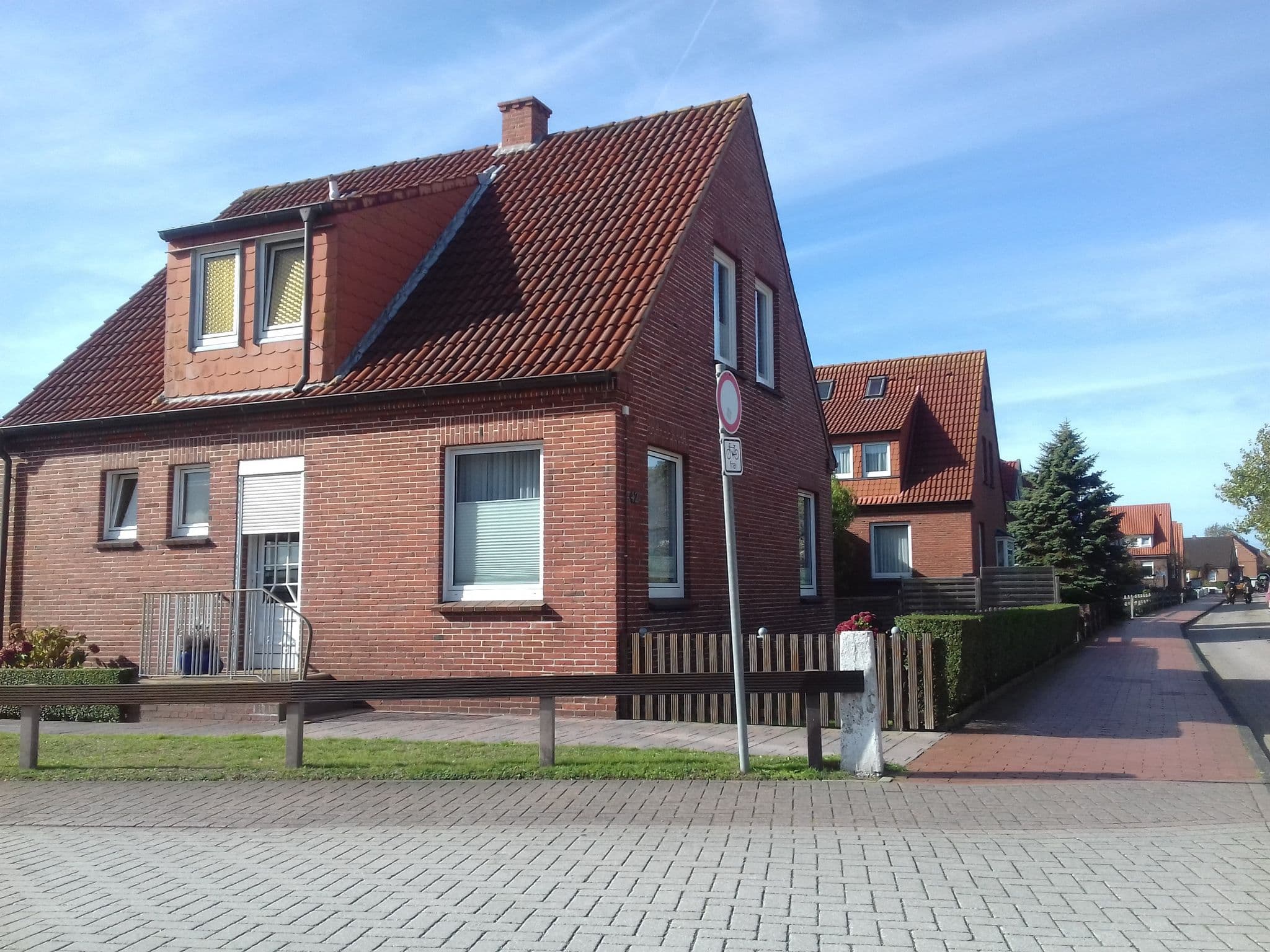 Street view near InselHospitz Juist, Juist — © laika (CC BY-SA · Mapillary)