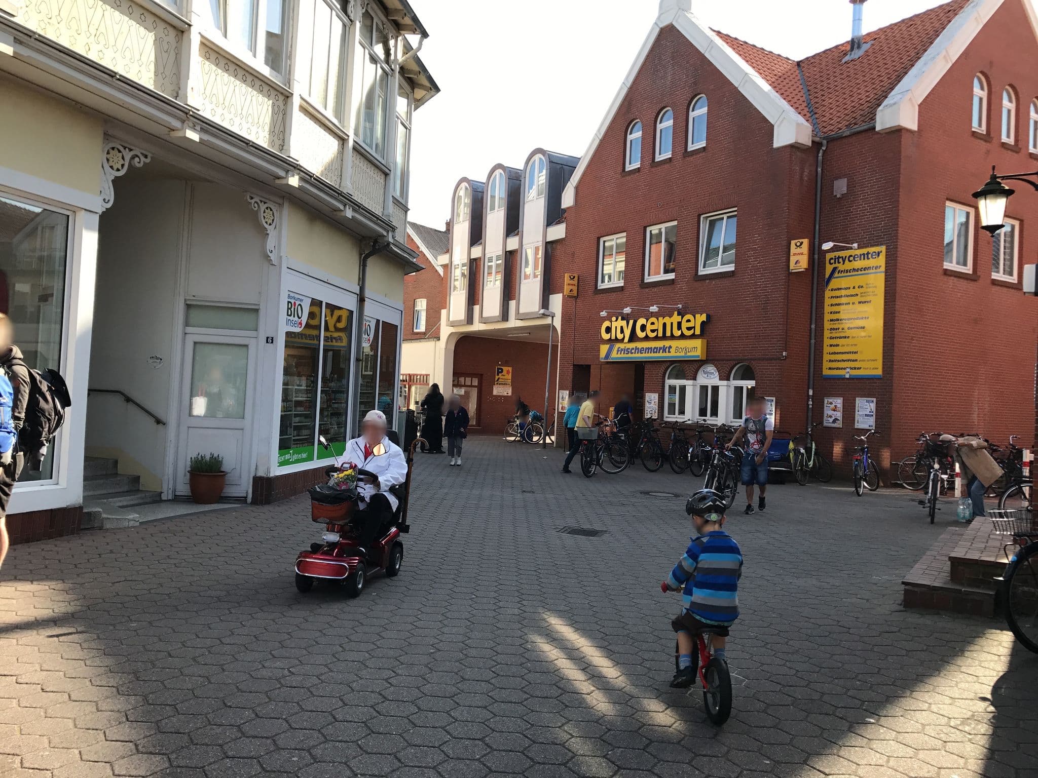Street view near Haus Moewennest I/ Ankerplatz, Borkum — © multimaze (CC BY-SA · Mapillary)