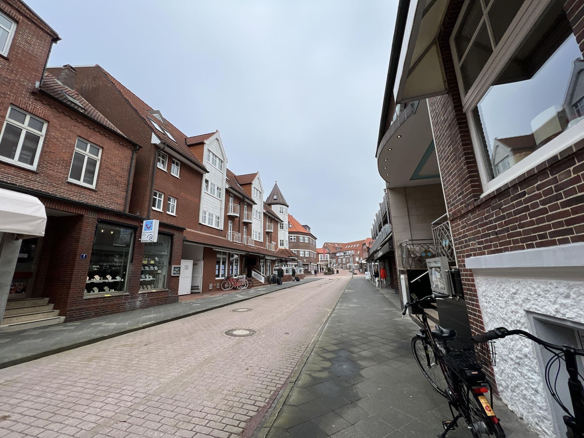 Street view near Deine Juist Ferienwohnung, Juist — © pyyjac (CC BY-SA · Mapillary)