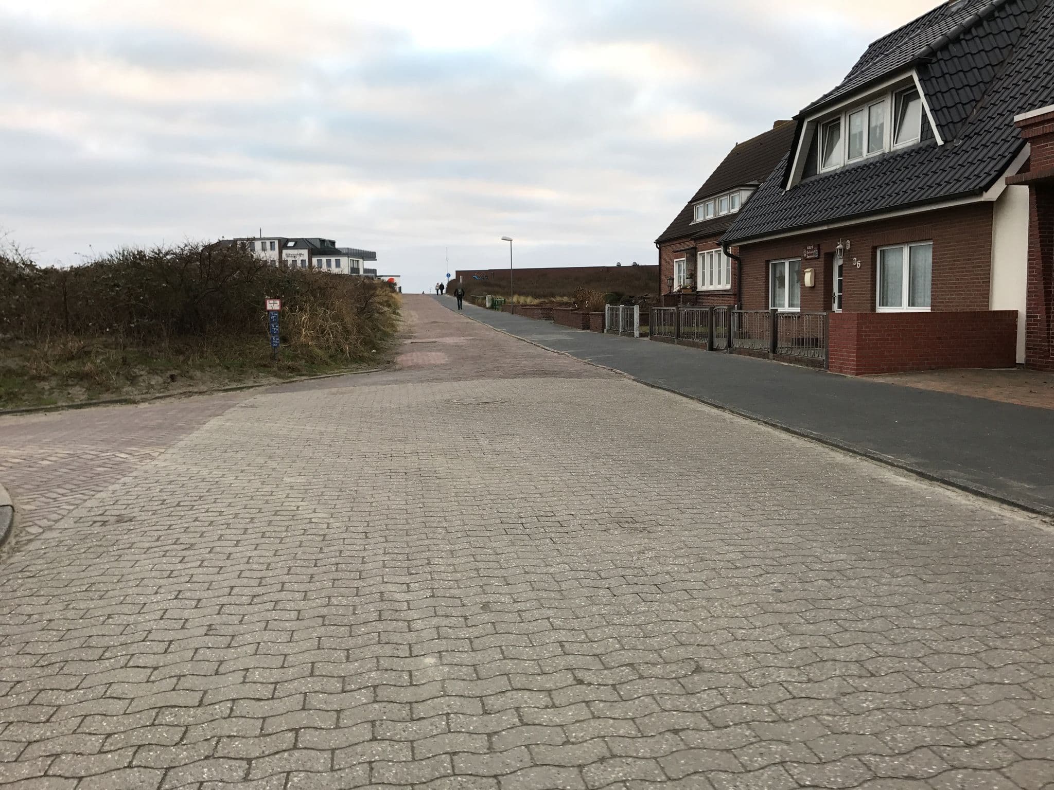 Street view near Bley Heino Fremdenpension, Borkum — © miguel_andrade (CC BY-SA · Mapillary)