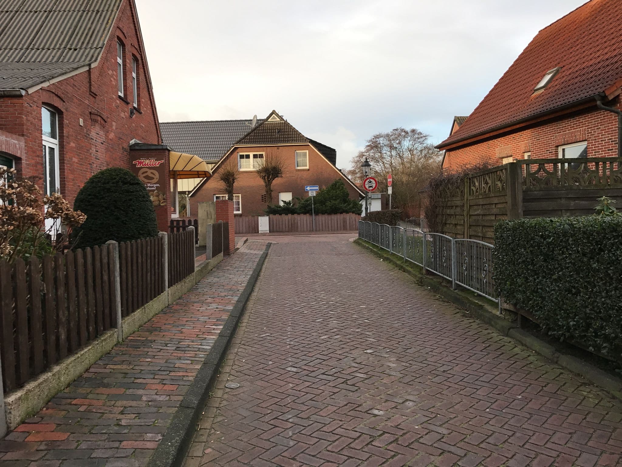 Street view near Ferienwohnung Borkumtraum, Borkum — © miguel_andrade (CC BY-SA · Mapillary)