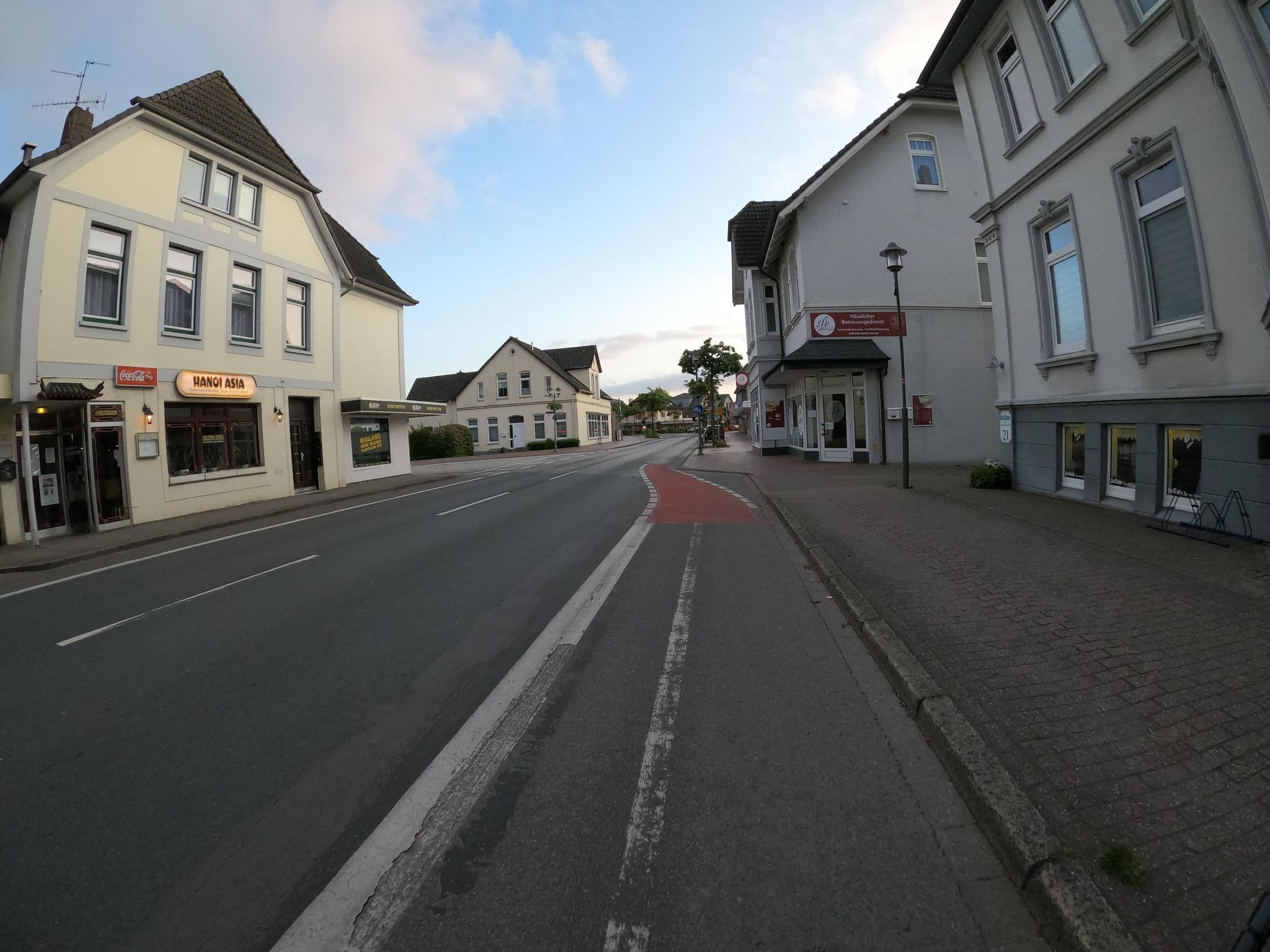 Street view near Krohn Angelika und Jürgen Gästehaus Schwalbennest, Bad Zwischenahn — © VIA_KK (CC BY-SA · Mapillary)
