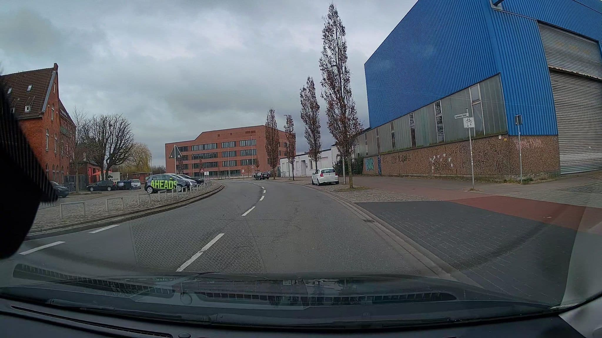 Street view near KWAIX UG (haftungsbeschränkt), Bremen — © StefanS79 (CC BY-SA · Mapillary)