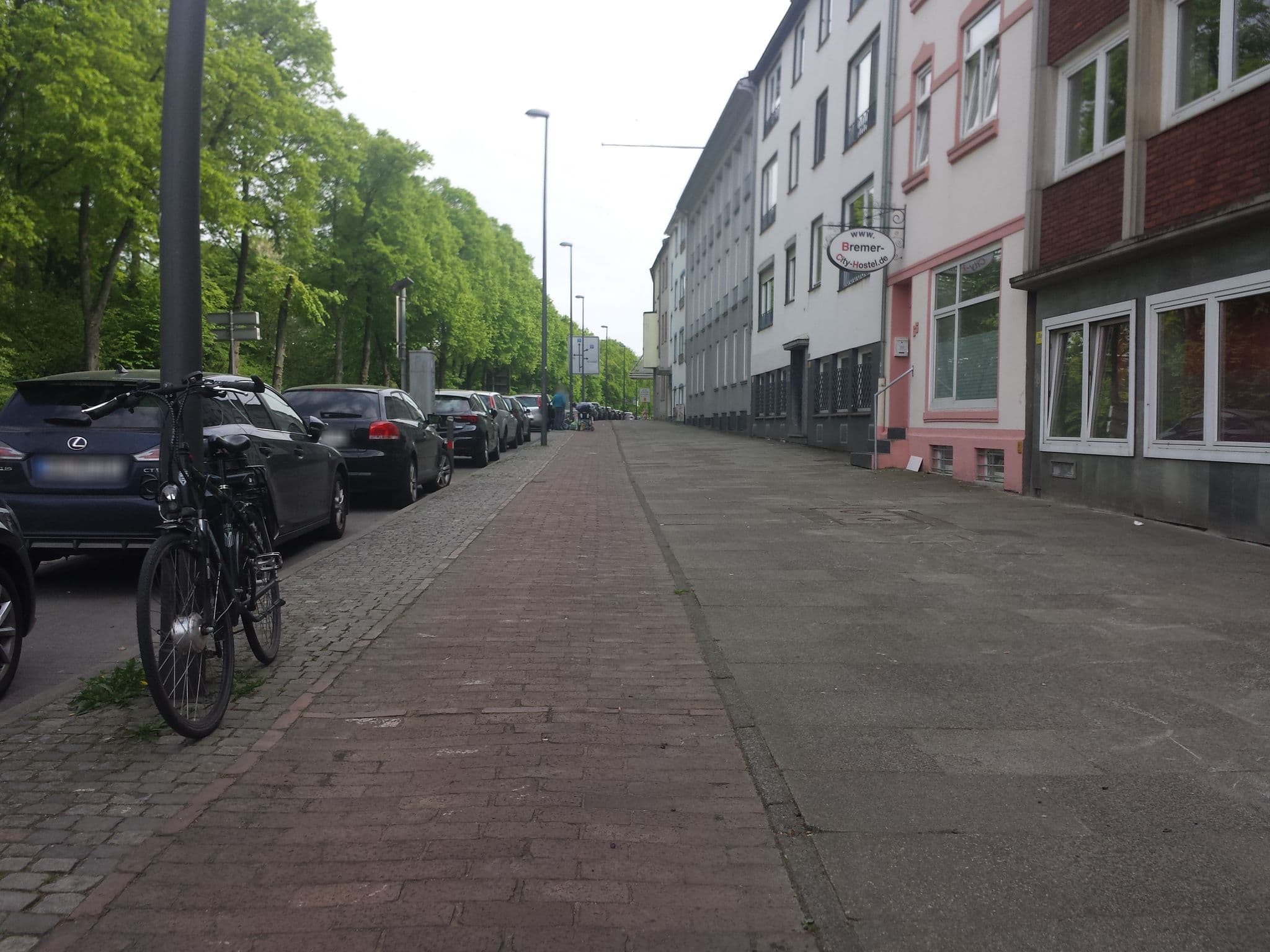 Street view near Bremer City Hostel, Bremen — © hubert87 (CC BY-SA · Mapillary)