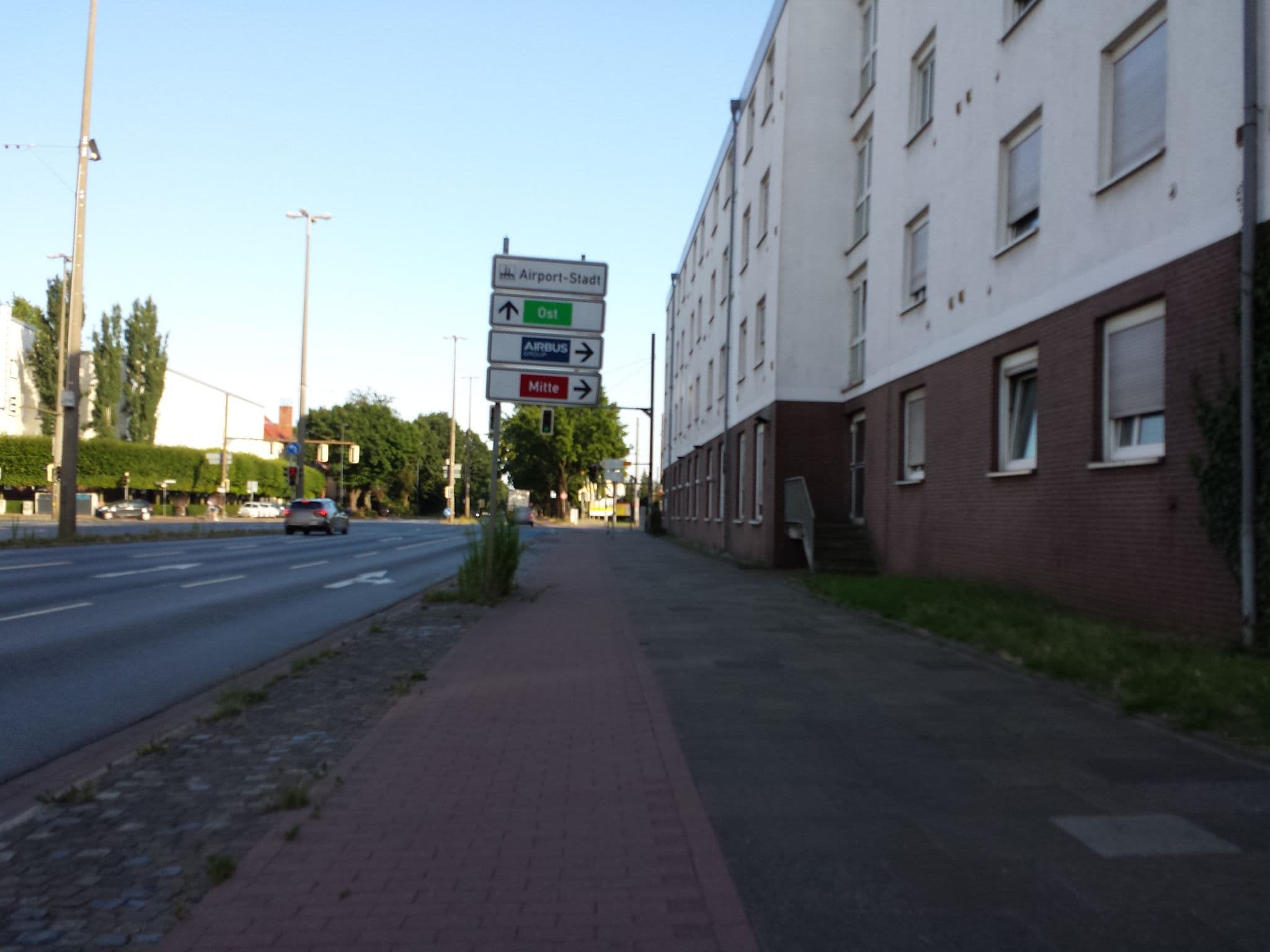 Street view near Kopfkissenhorchdienst, Bremen — © hubert87 (CC BY-SA · Mapillary)