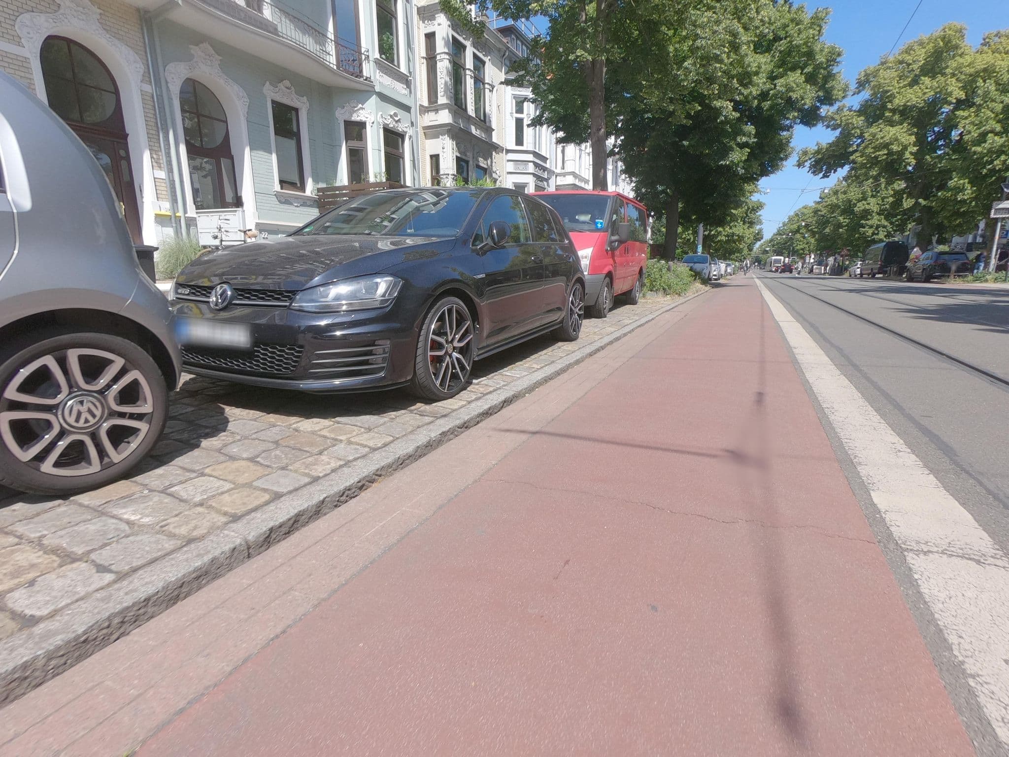 Street view near Hotel Heinisch, Bremen — © frankvival (CC BY-SA · Mapillary)