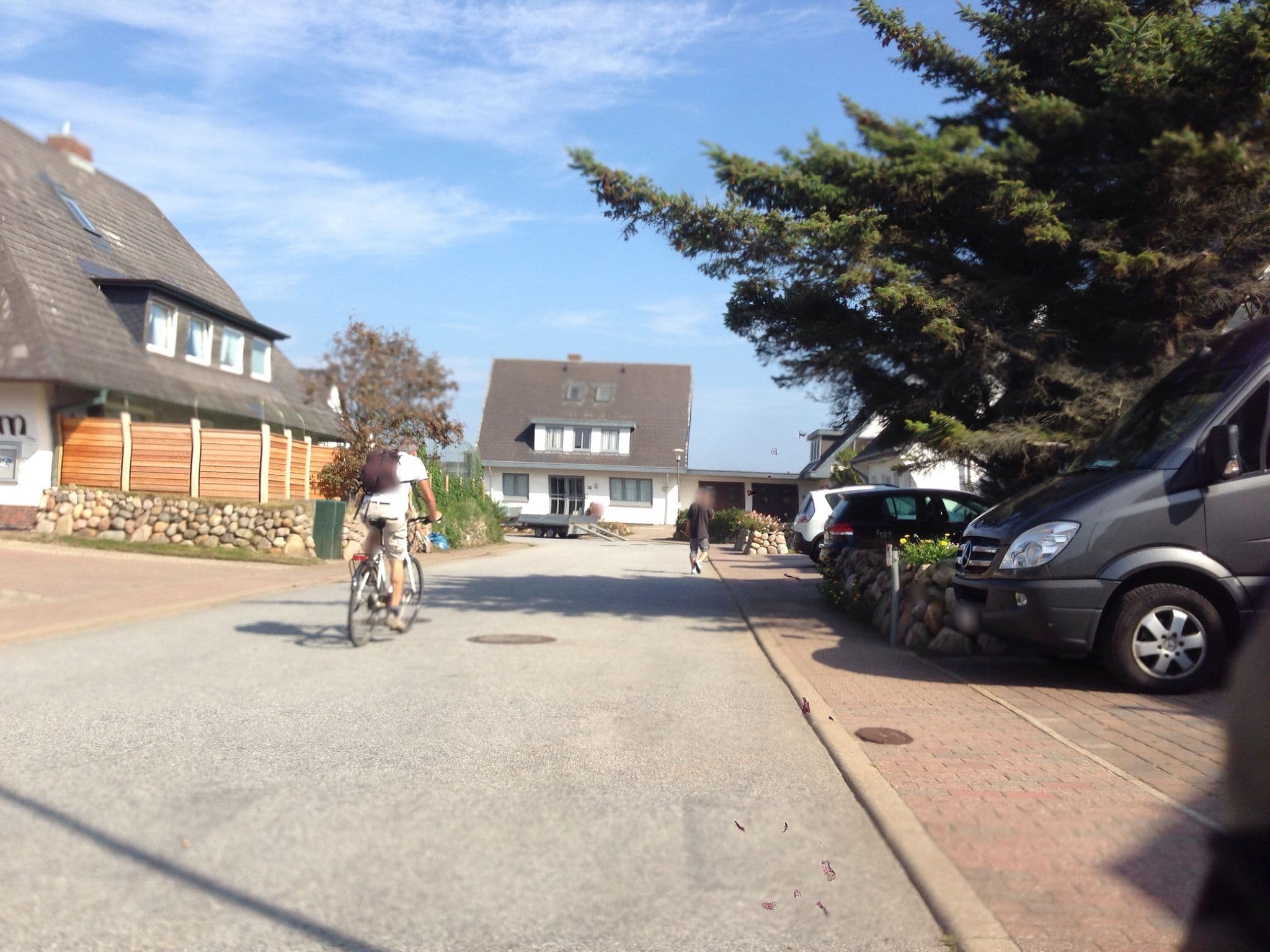 Street view near Wattwurm, Tinnum — © mjay (CC BY-SA · Mapillary)