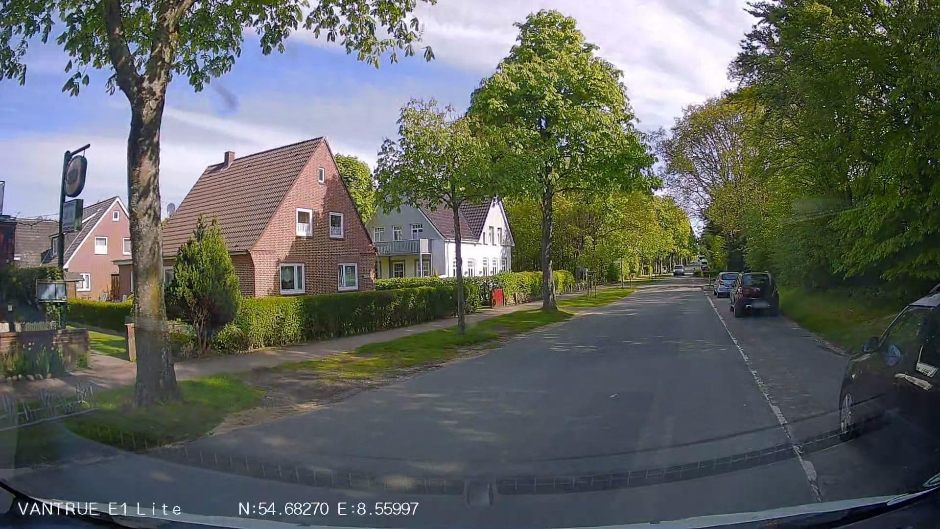 Street view near Haus Anker, Wyk auf Föhr — © Hightower- (CC BY-SA · Mapillary)