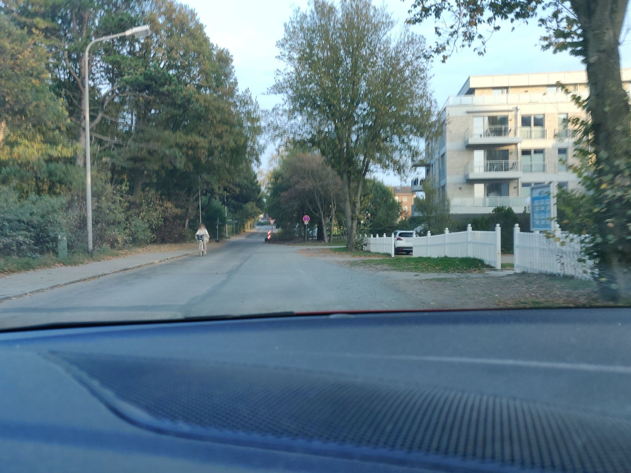 Street view near CuxDuHier, Cuxhaven — © mighty_eighty (CC BY-SA · Mapillary)