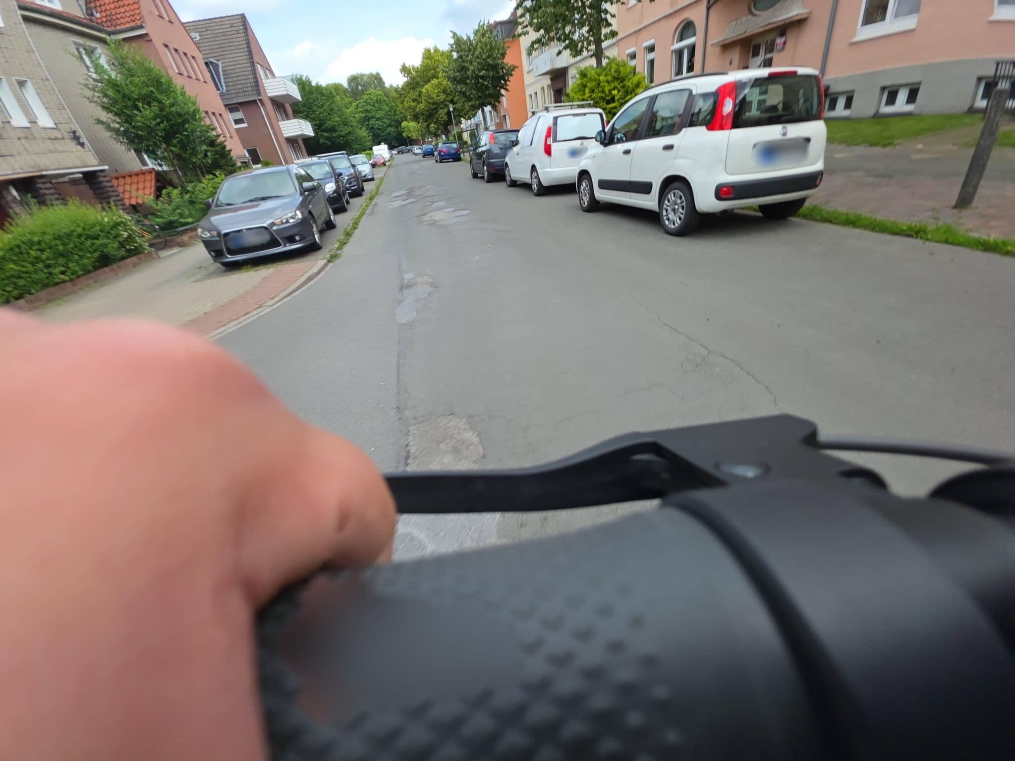 Street view near Apartement Lindenstrasse, Wilhelmshaven — © gee30 (CC BY-SA · Mapillary)