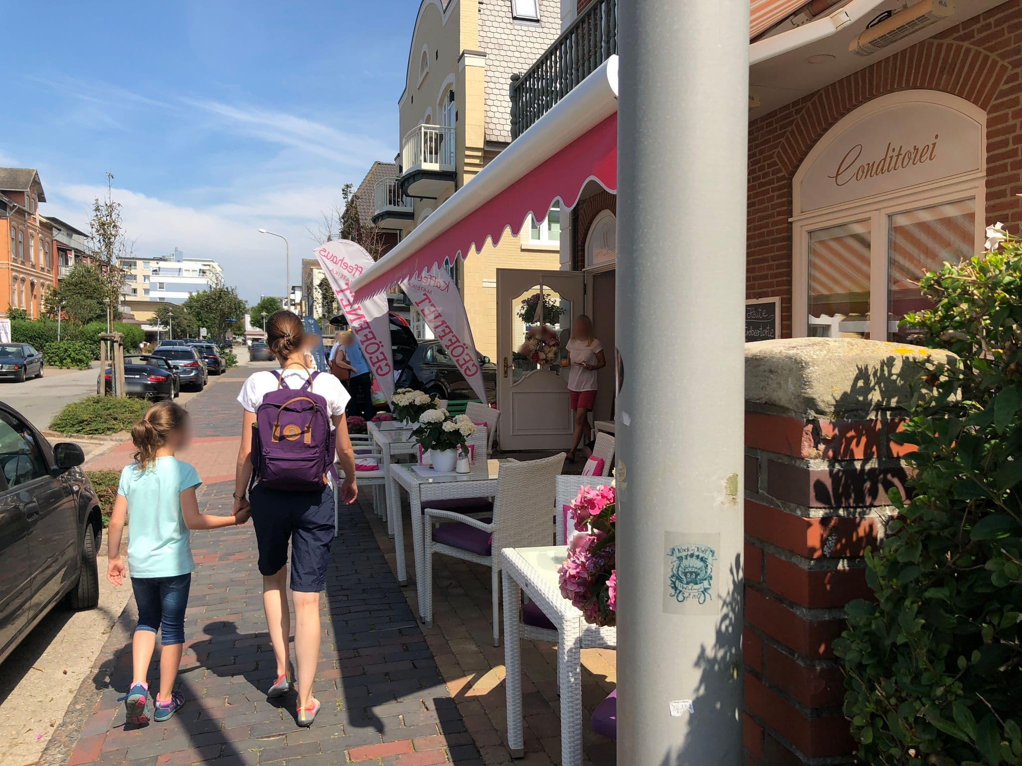 Street view near Ankerplatz-Sylt @ Haus Mateika, Westerland — © figij005 (CC BY-SA · Mapillary)