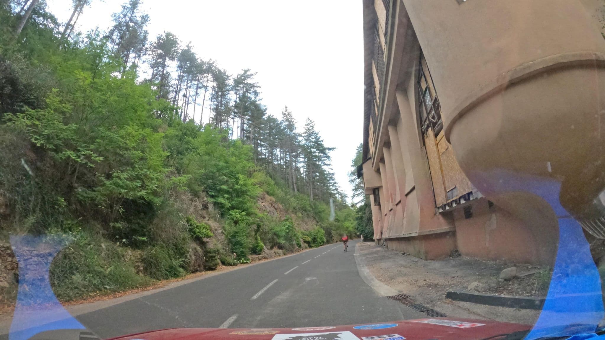Street view near Hôtel de la Muse et du Rozier, Millau — © masterofnoroad (CC BY-SA · Mapillary)
