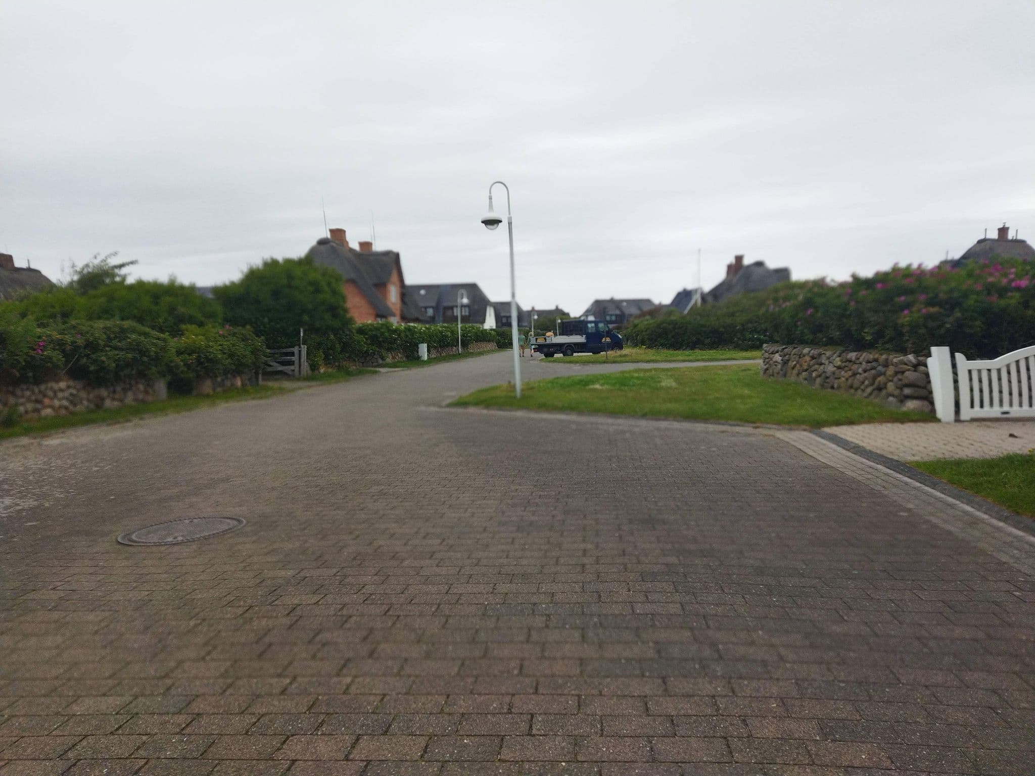 Street view near Weisse Düne Sylt, Westerland — © changchun1 (CC BY-SA · Mapillary)