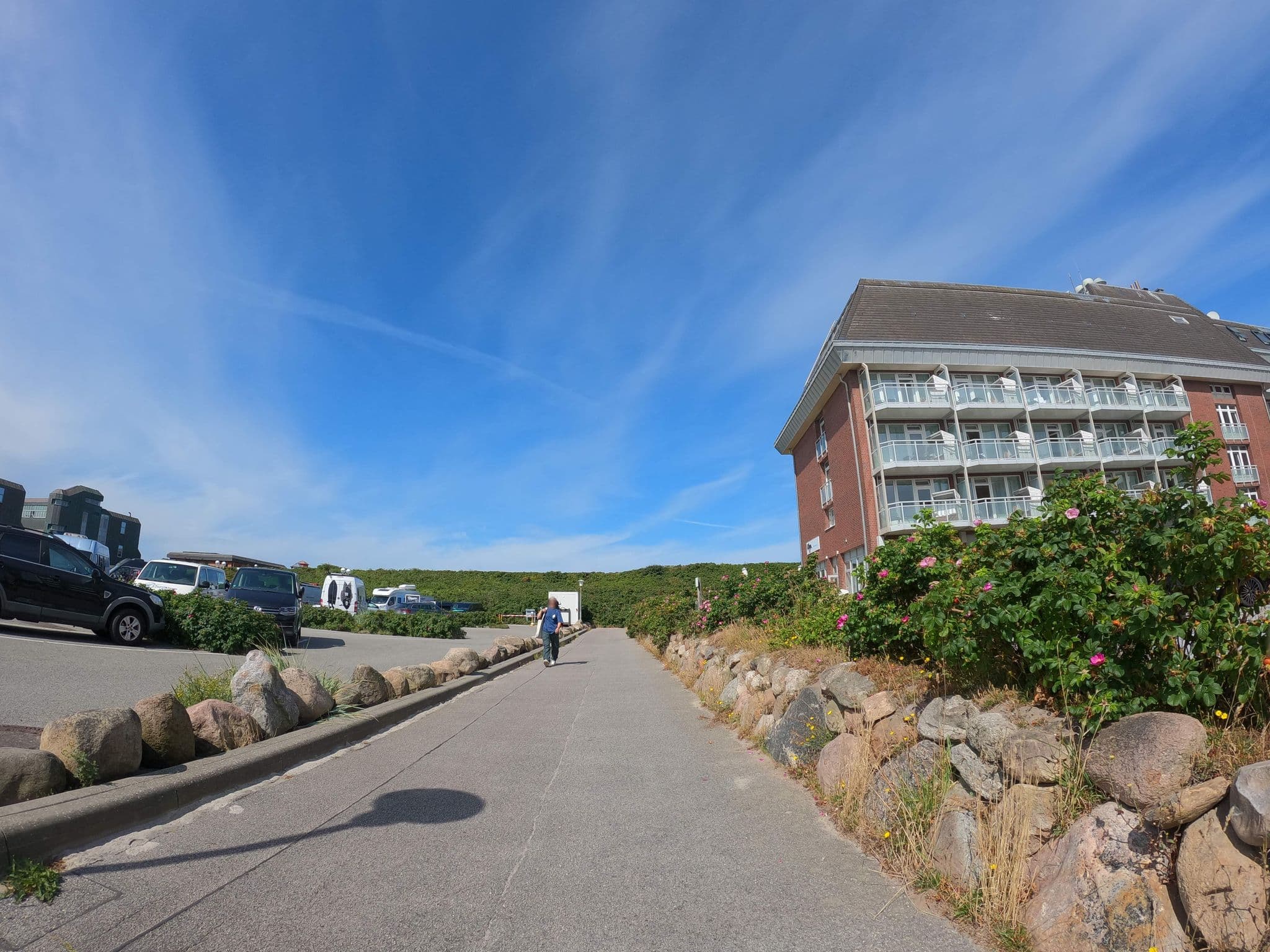 Street view near Wyn. Strandhotel Sylt, Westerland — © strubbl (CC BY-SA · Mapillary)