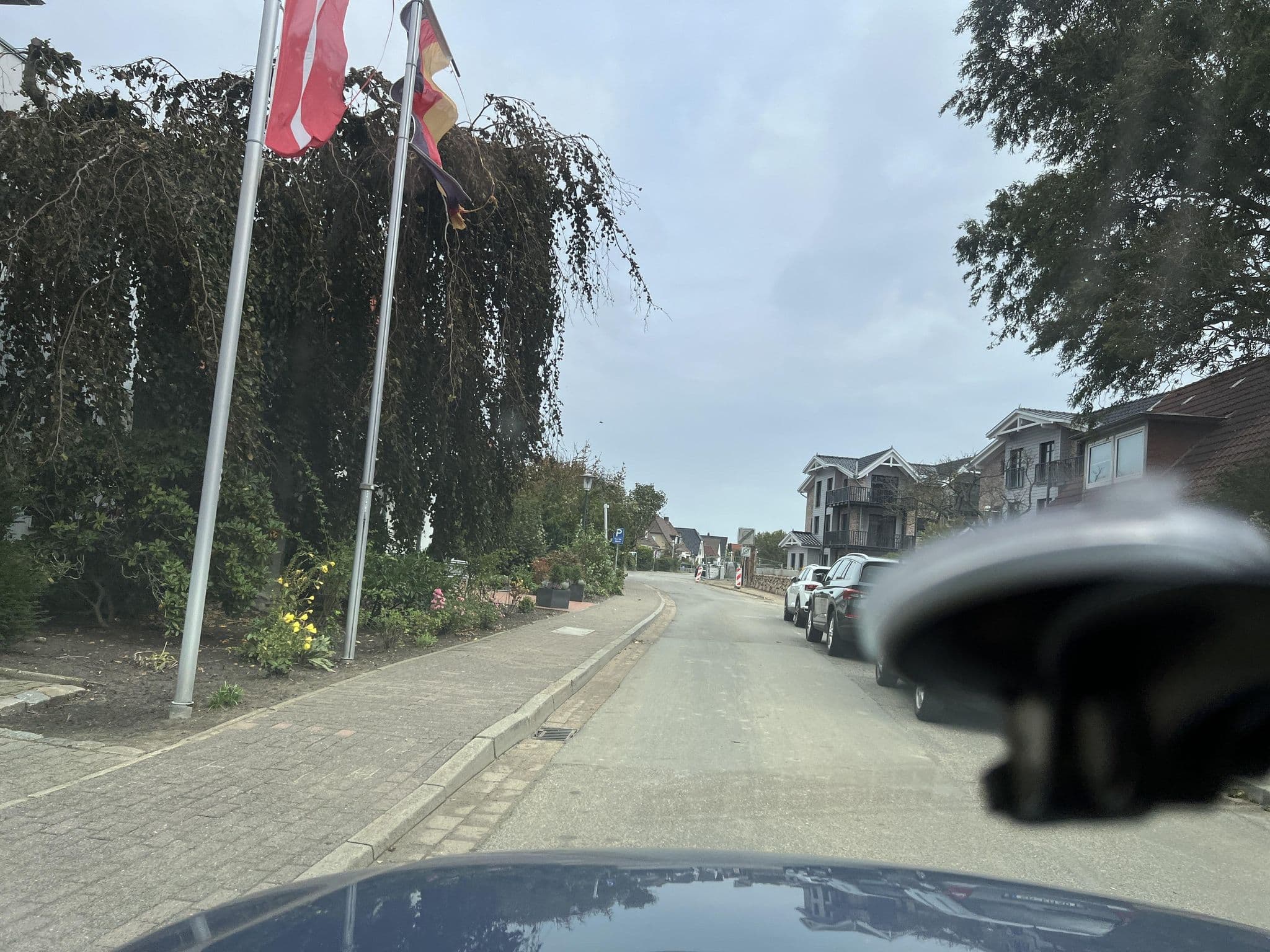 Street view near Hotel Hafen Büsum GmbH, Büsum — © robffm (CC BY-SA · Mapillary)