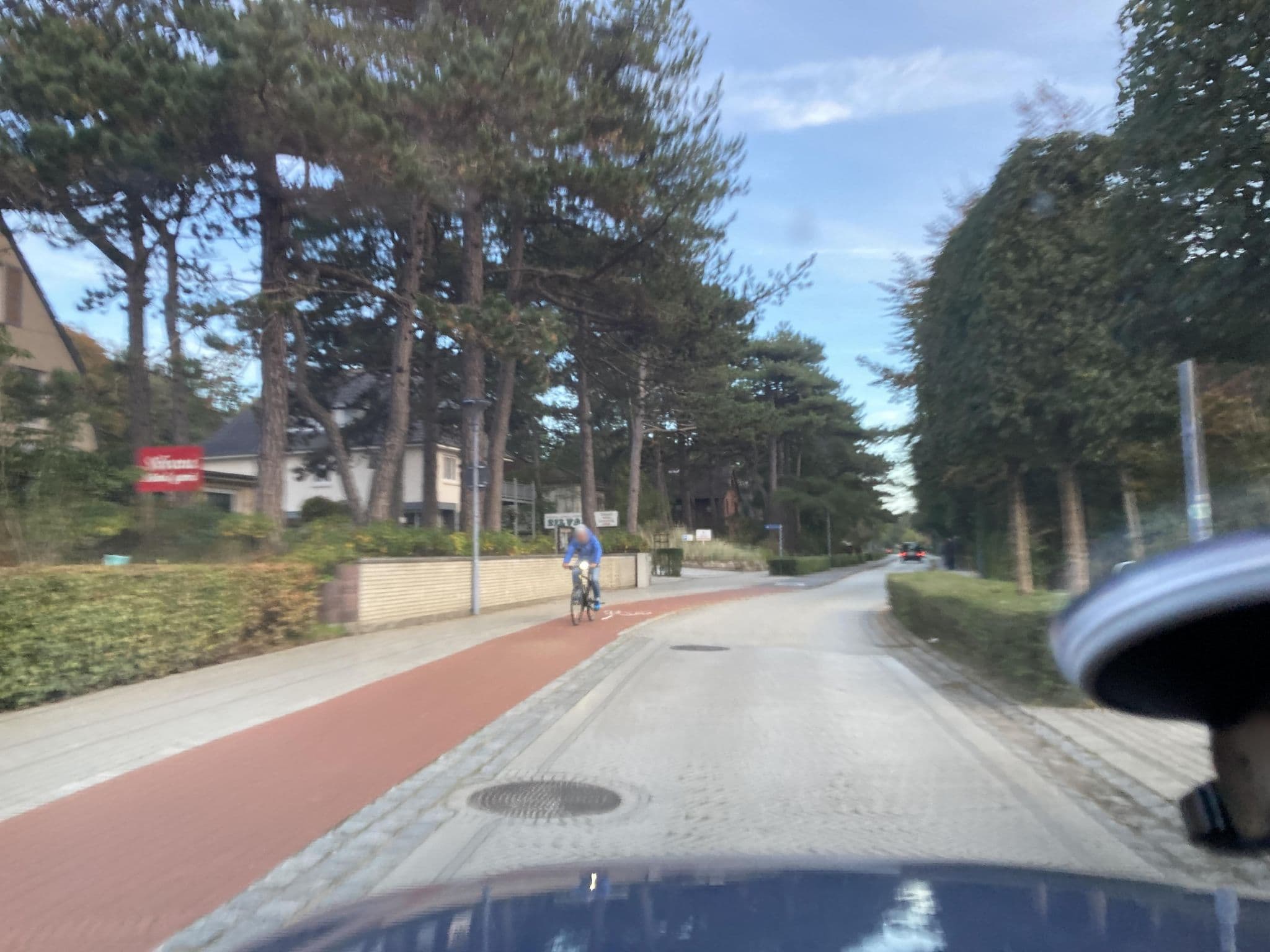 Street view near Hotel Garni Silvana, Sankt Peter-Ording — © robffm (CC BY-SA · Mapillary)