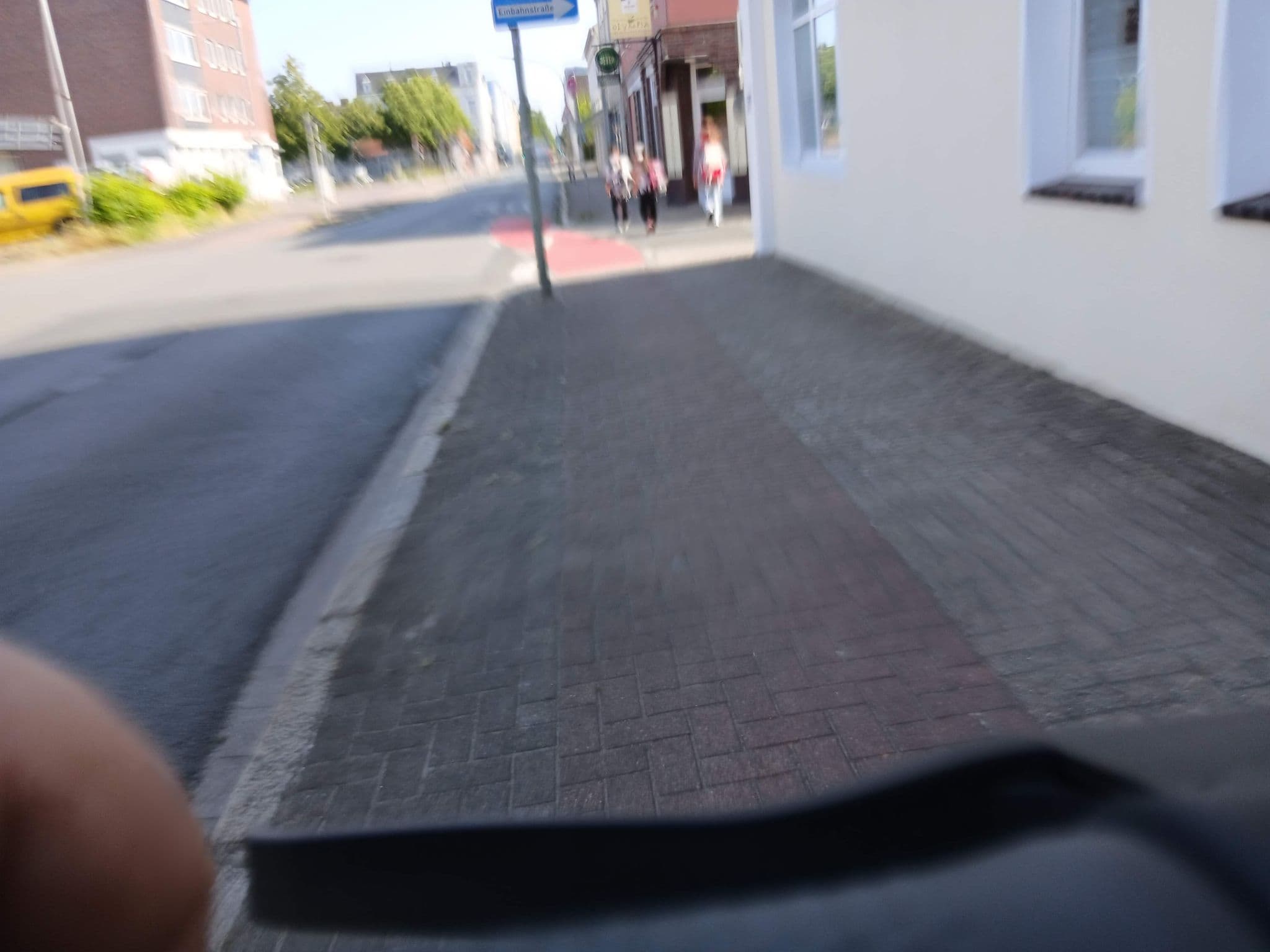 Street view near Hotel Banter Hof Mike Marzelt, Wilhelmshaven — © gee30 (CC BY-SA · Mapillary)