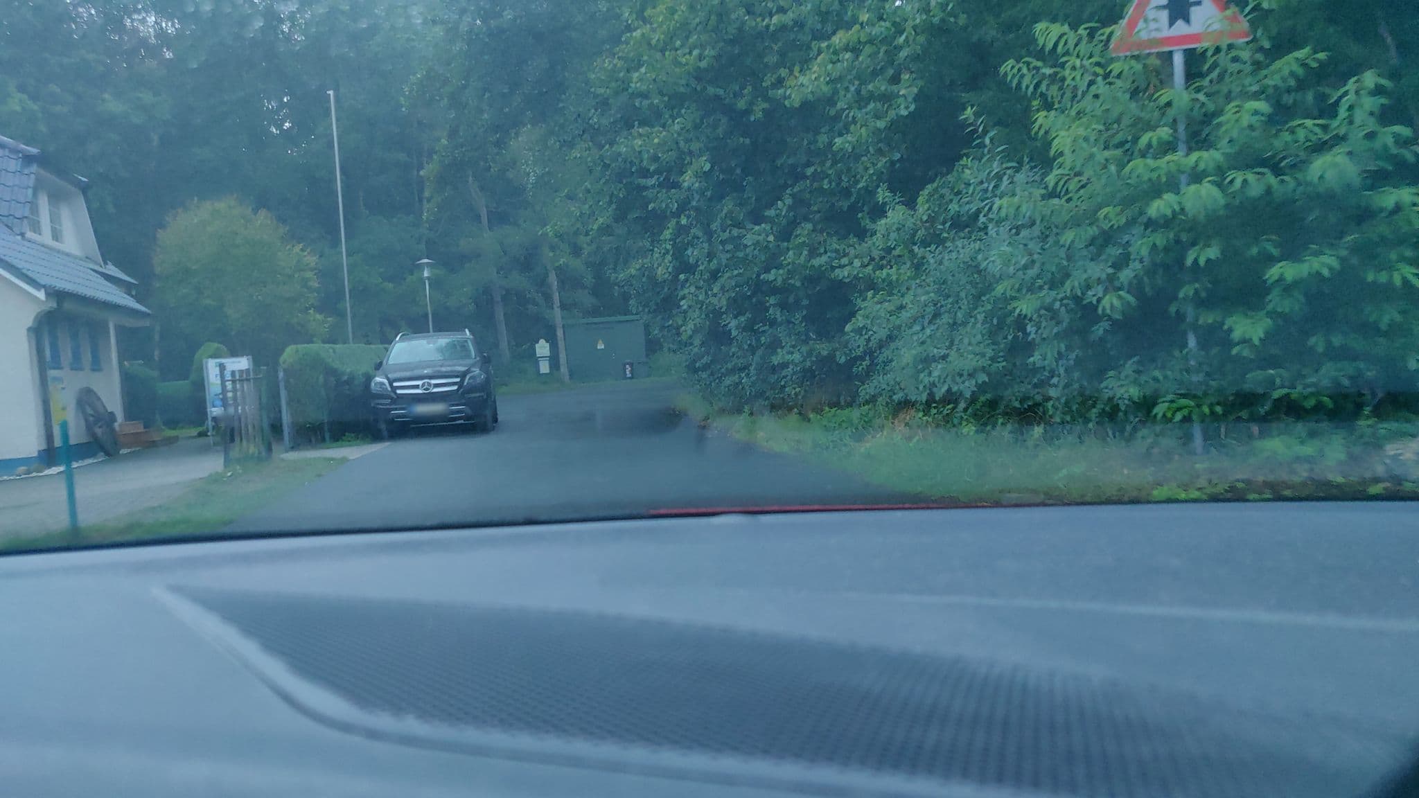 Street view near Fock Dirk, Silke Appartmenthaus und Wattwagenfahrten, Cuxhaven — © mighty_eighty (CC BY-SA · Mapillary)