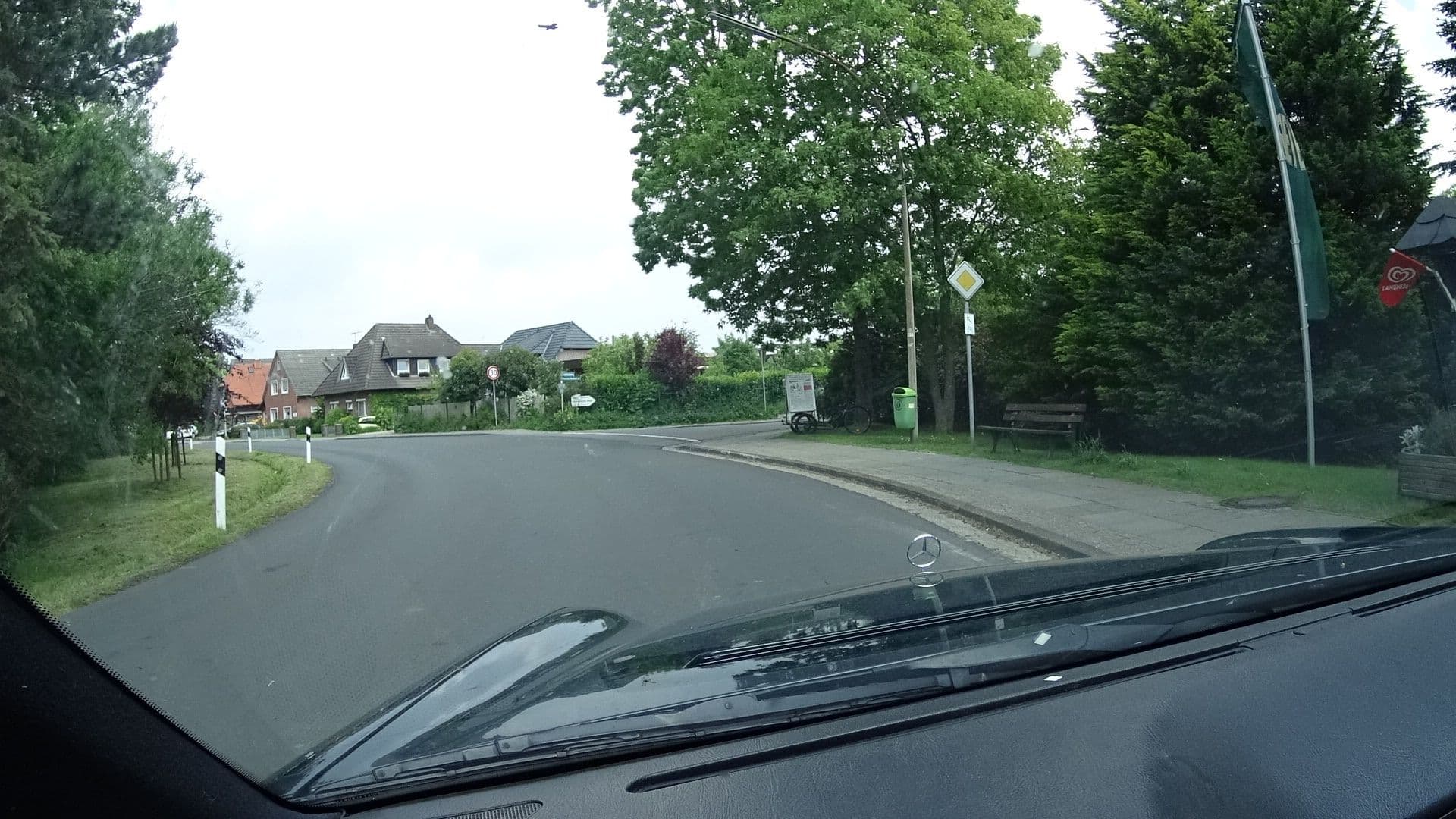 Street view near Hans Schild Pensionsbetriebe Inh. Gebhard Schild, Butjadingen — © nrpoprfoto (CC BY-SA · Mapillary)