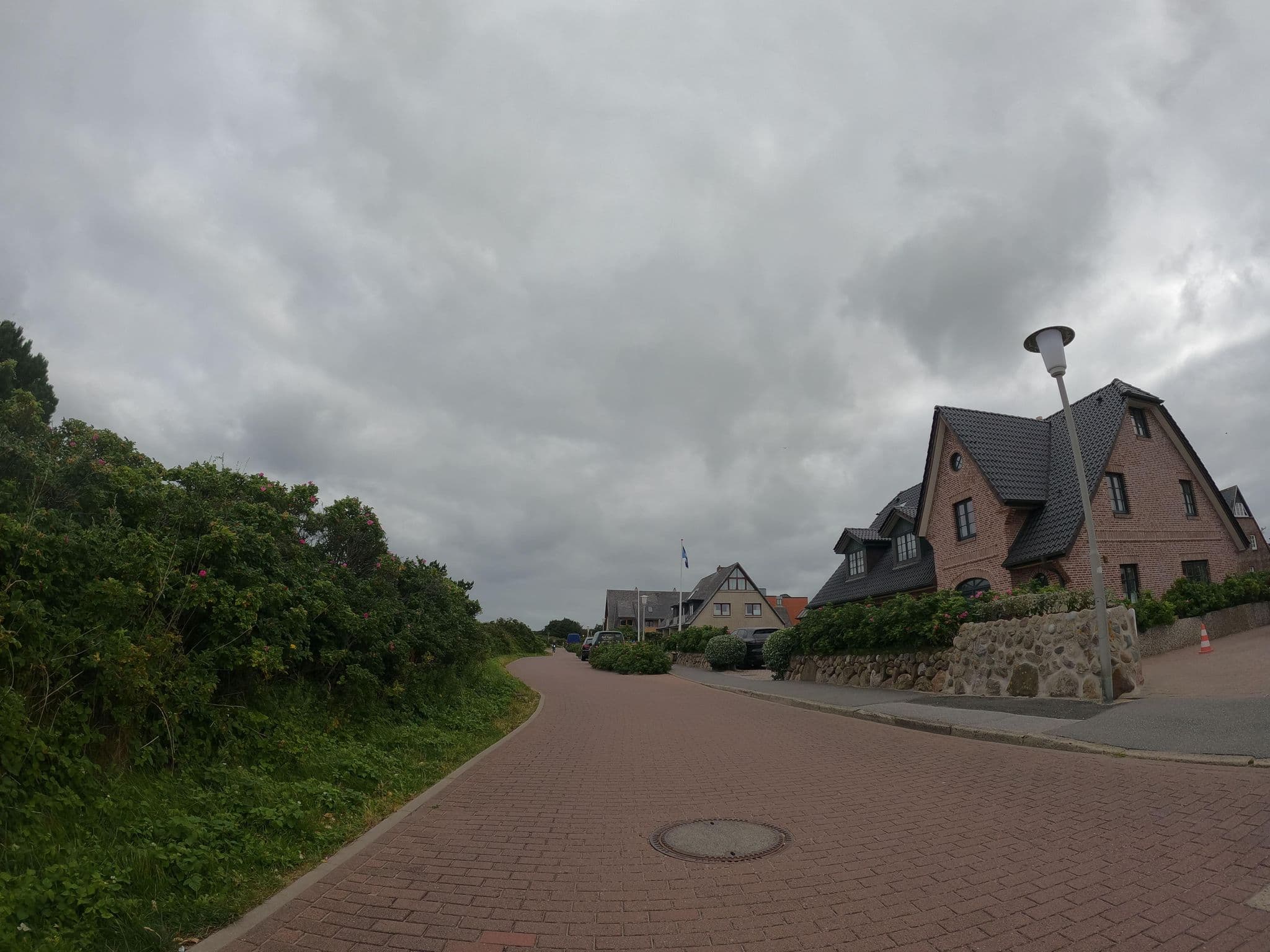 Street view near Düün Hüs Luxuriöse Ferienwohnungen Sylt, Westerland — © strubbl (CC BY-SA · Mapillary)