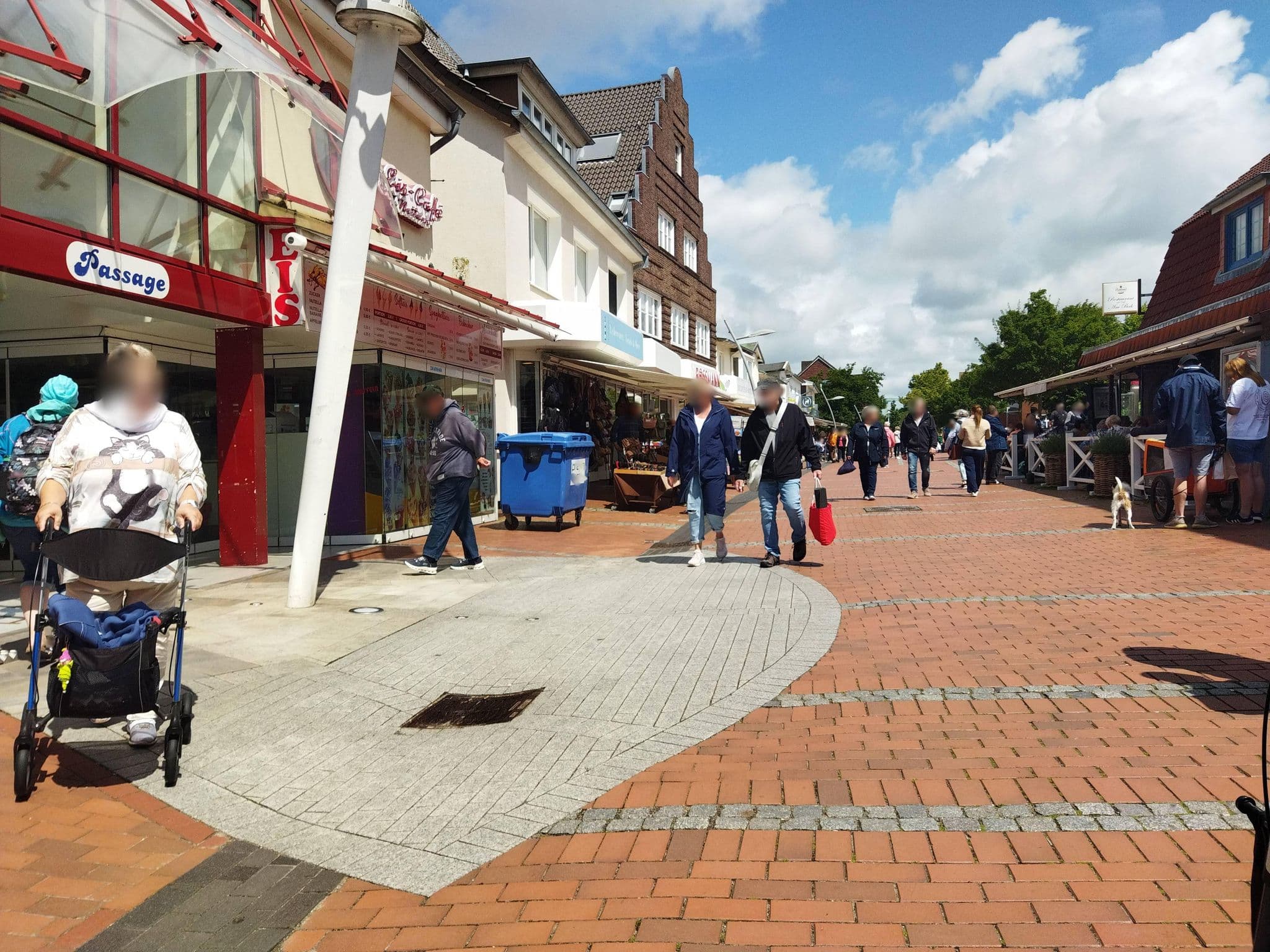 Street view near Hotel Schelf, Büsum — © changchun1 (CC BY-SA · Mapillary)
