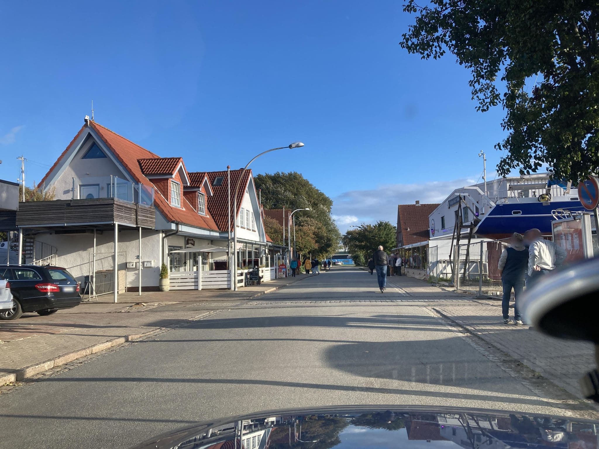 Street view near Landberg Bianca, Büsum — © robffm (CC BY-SA · Mapillary)