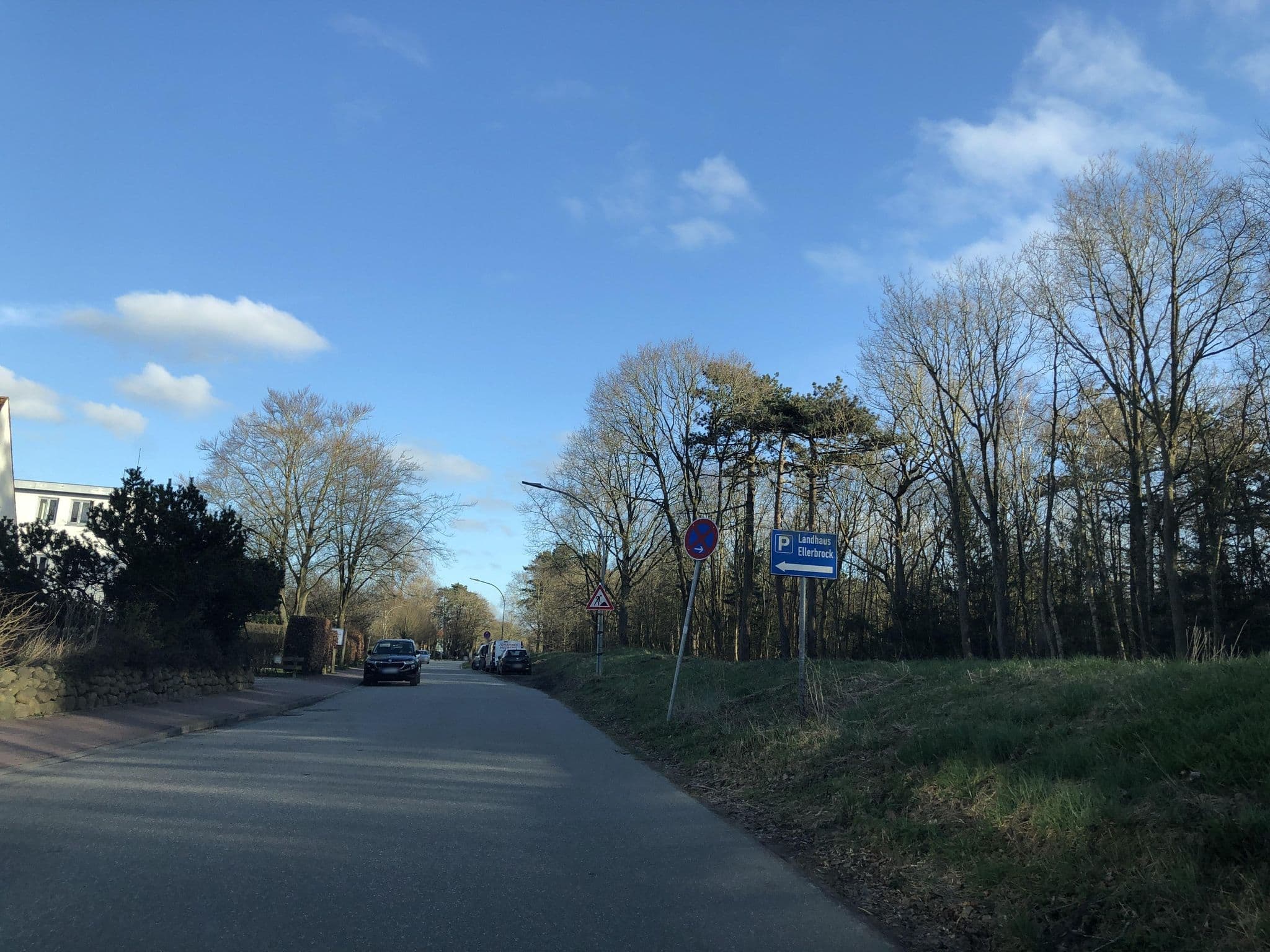 Street view near Smart-Hotel, Sankt Peter-Ording — © peterleth (CC BY-SA · Mapillary)