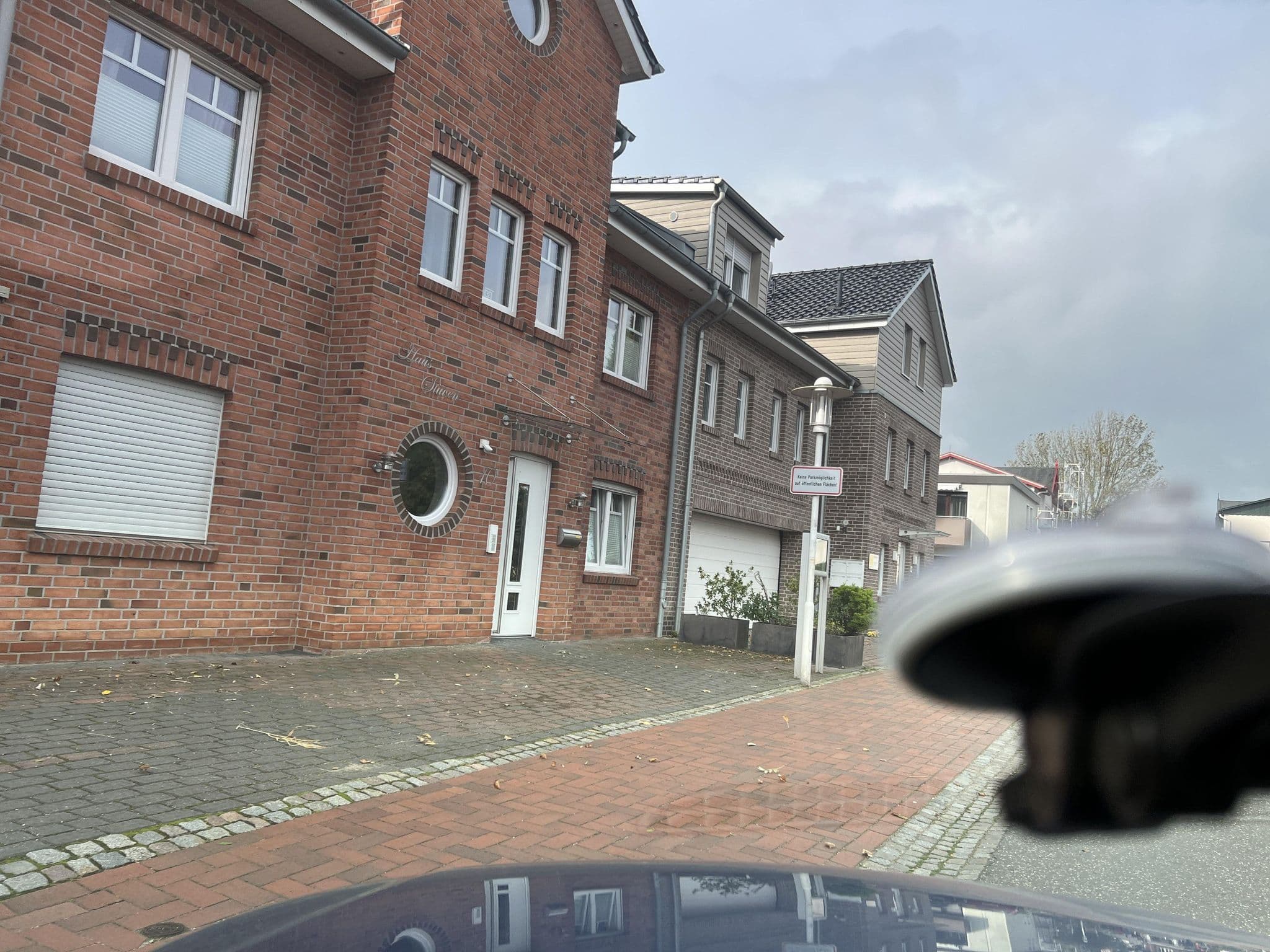 Street view near Appartements Buesum DS10, Büsum — © robffm (CC BY-SA · Mapillary)