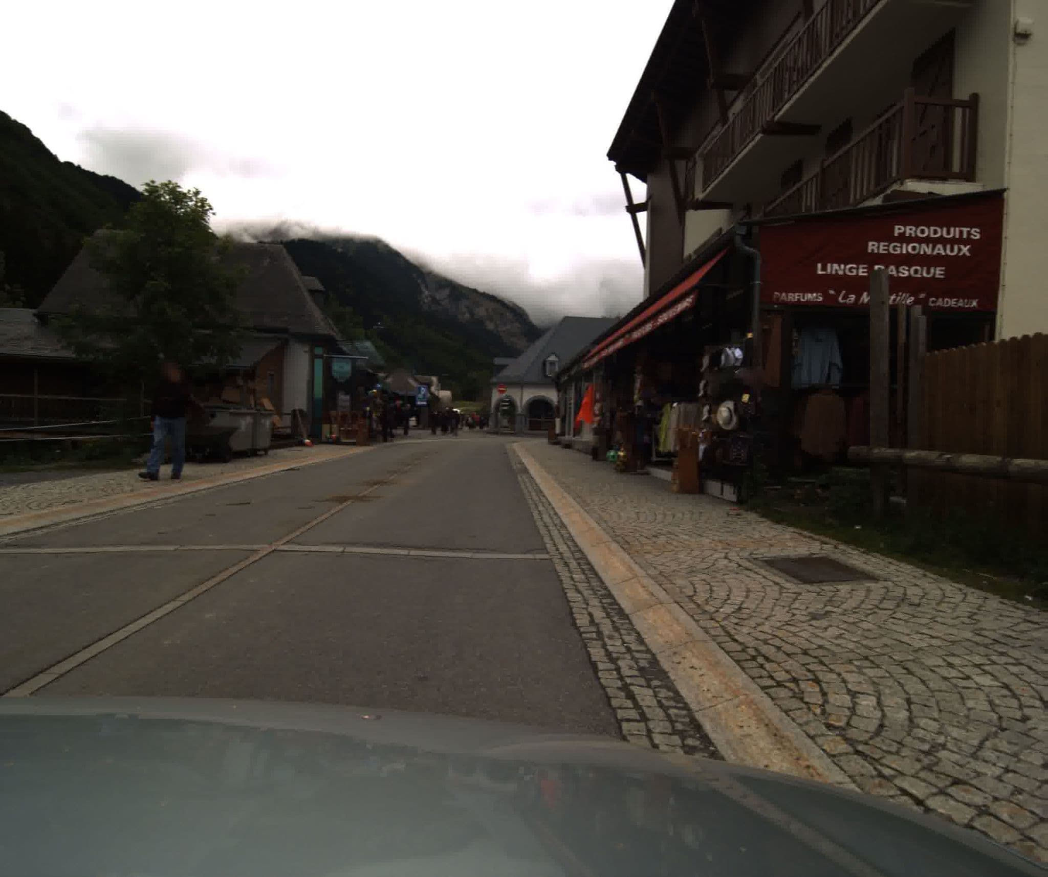 Street view near Hotel des Cimes, Luz-Saint-Sauveur — © sogefi (CC BY-SA · Mapillary)