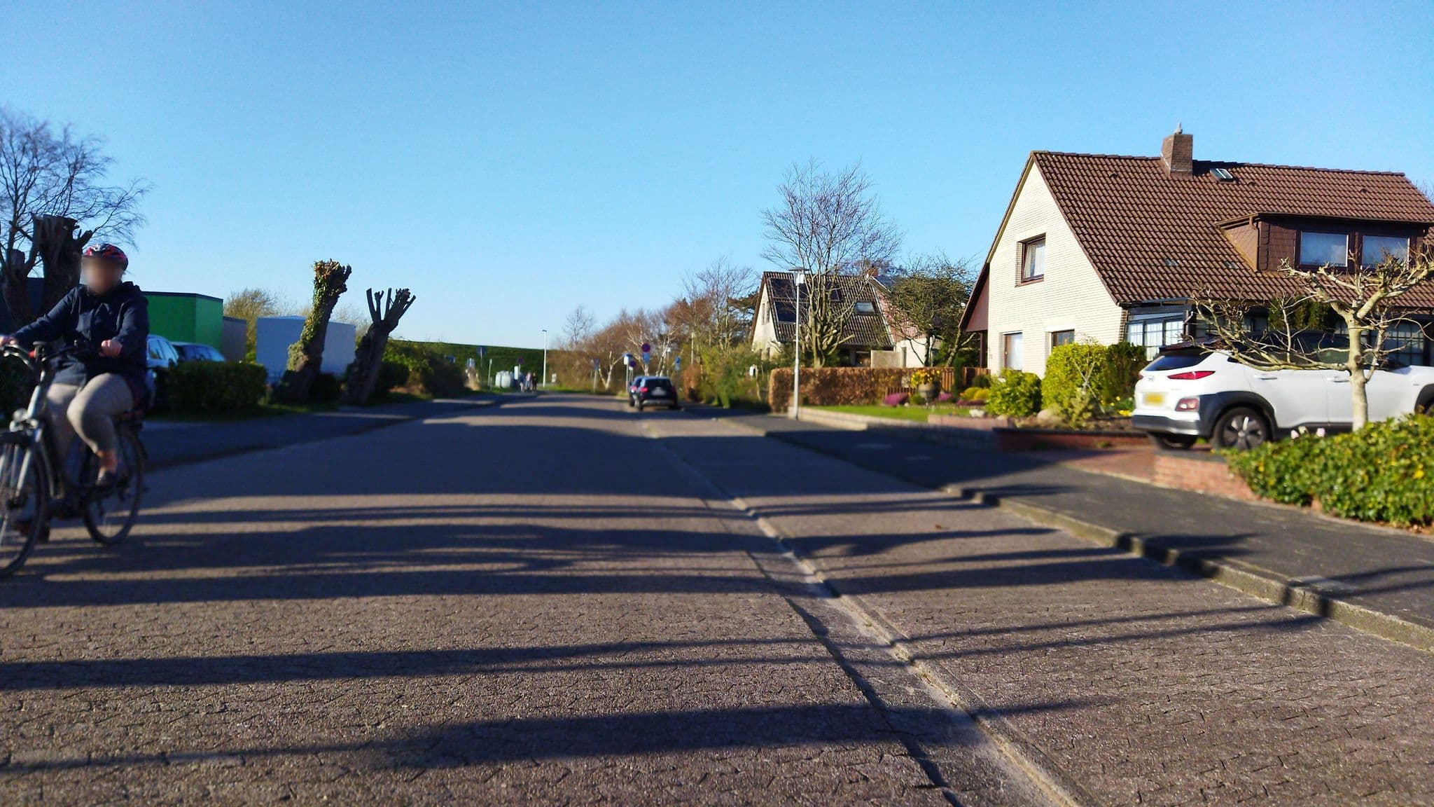 Street view near Pura Vida Hotel Cuxhaven, Cuxhaven — © changchun1 (CC BY-SA · Mapillary)