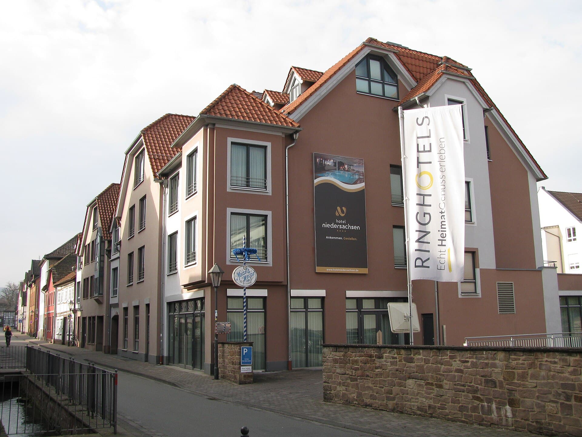 Ringhotel Niedersachsen (via Wikimedia Commons, CC BY-SA 4.0)