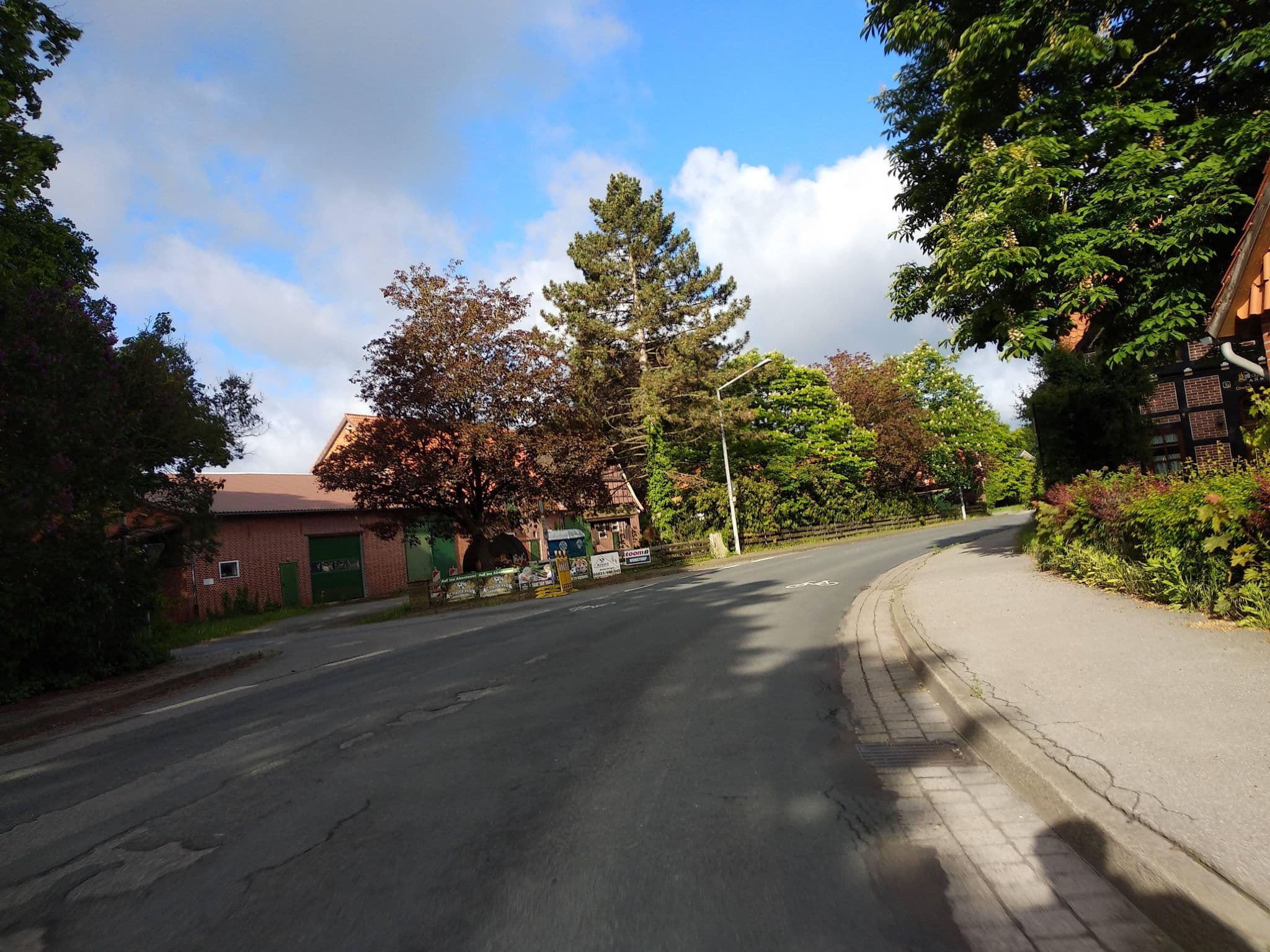 Street view near Ferienwohnung Maedchen, Hagenburg — © steinm (CC BY-SA · Mapillary)