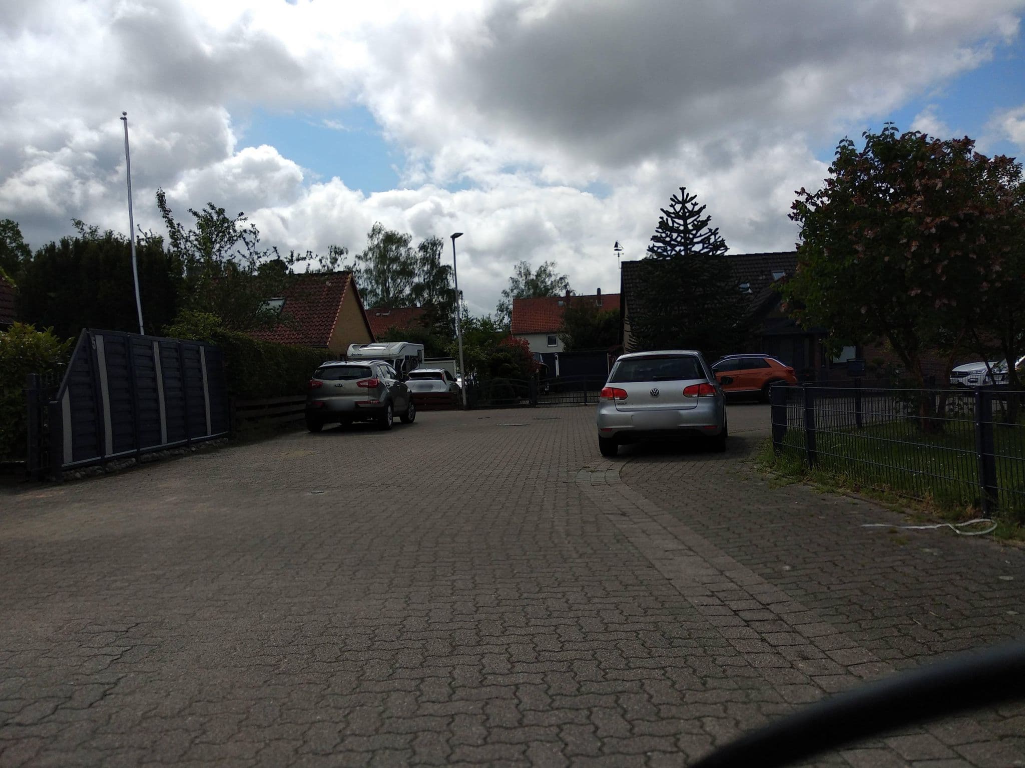Street view near Gästehaus Wilkening, Hagenburg — © steinm (CC BY-SA · Mapillary)