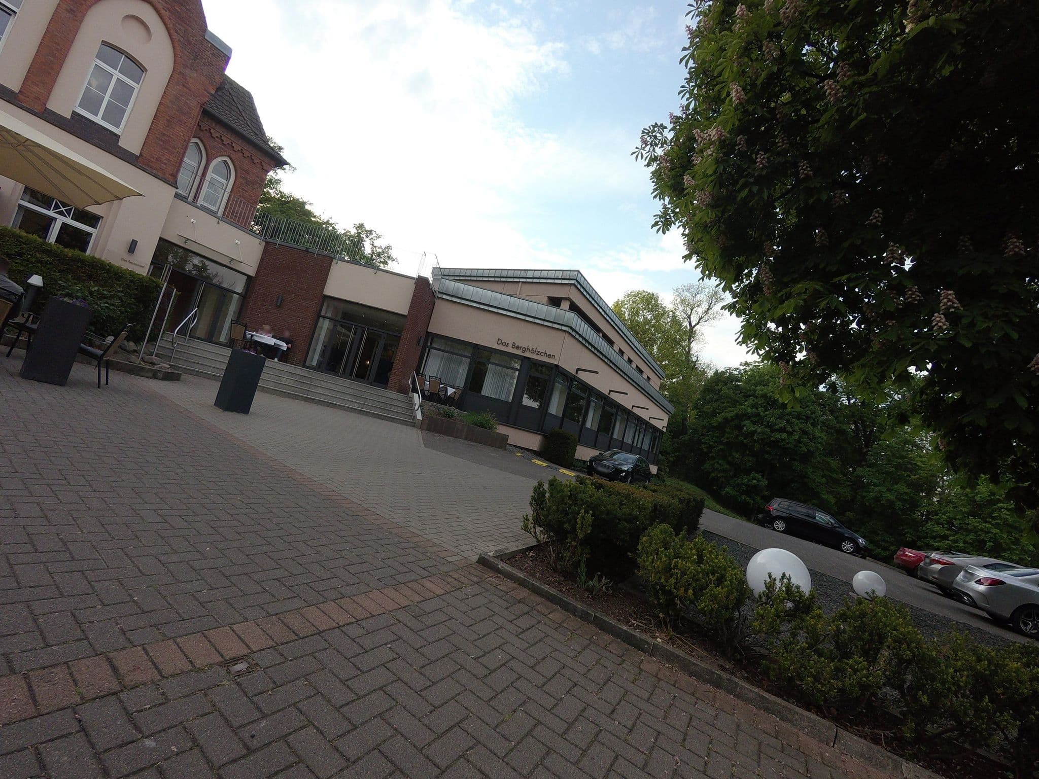 Street view near Voges GmbH & Co, Hildesheim — © ankeric (CC BY-SA · Mapillary)