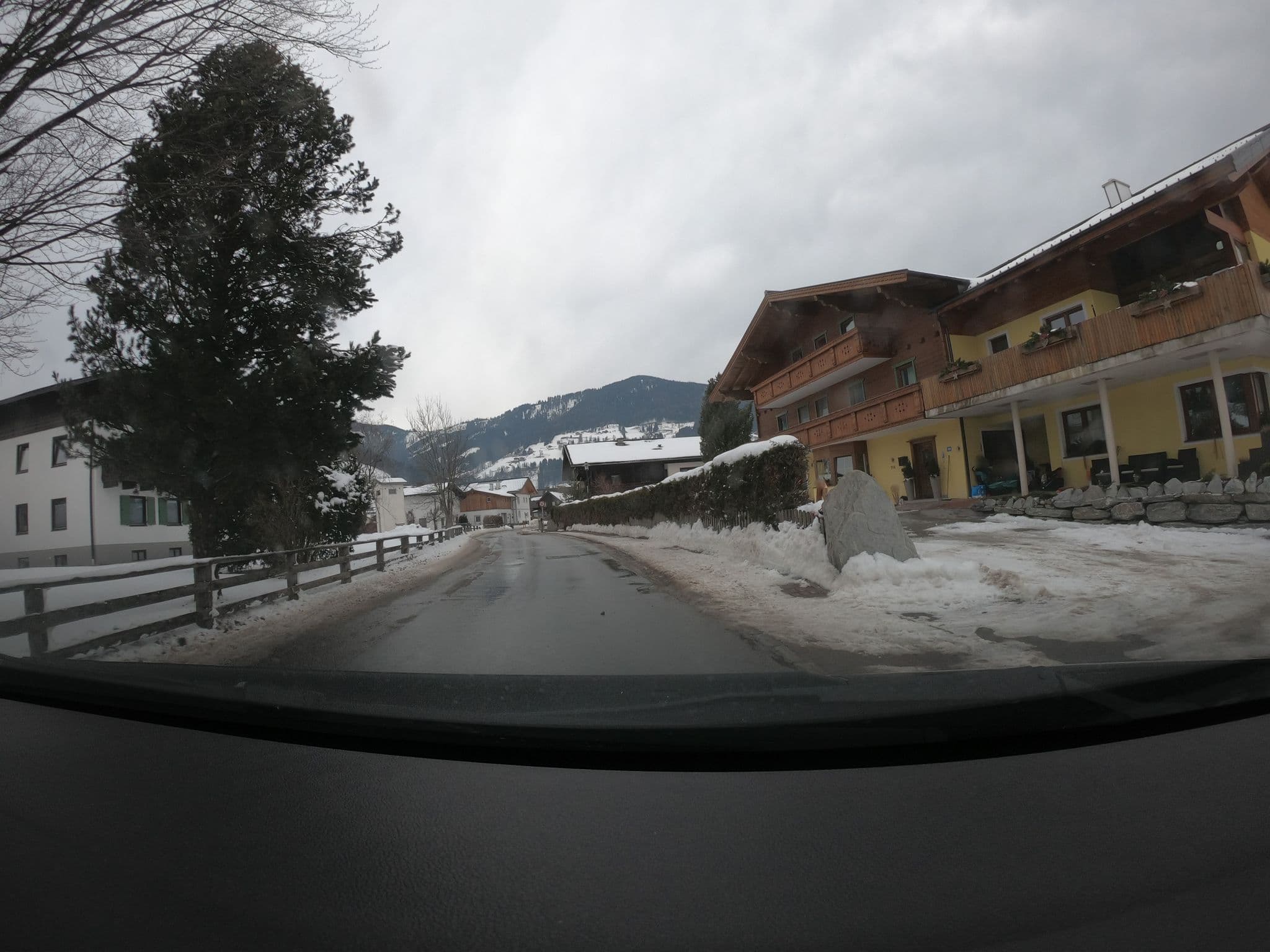 Street view near Landhaus Öbster, Altenmarkt im Pongau — © natebus (CC BY-SA · Mapillary)