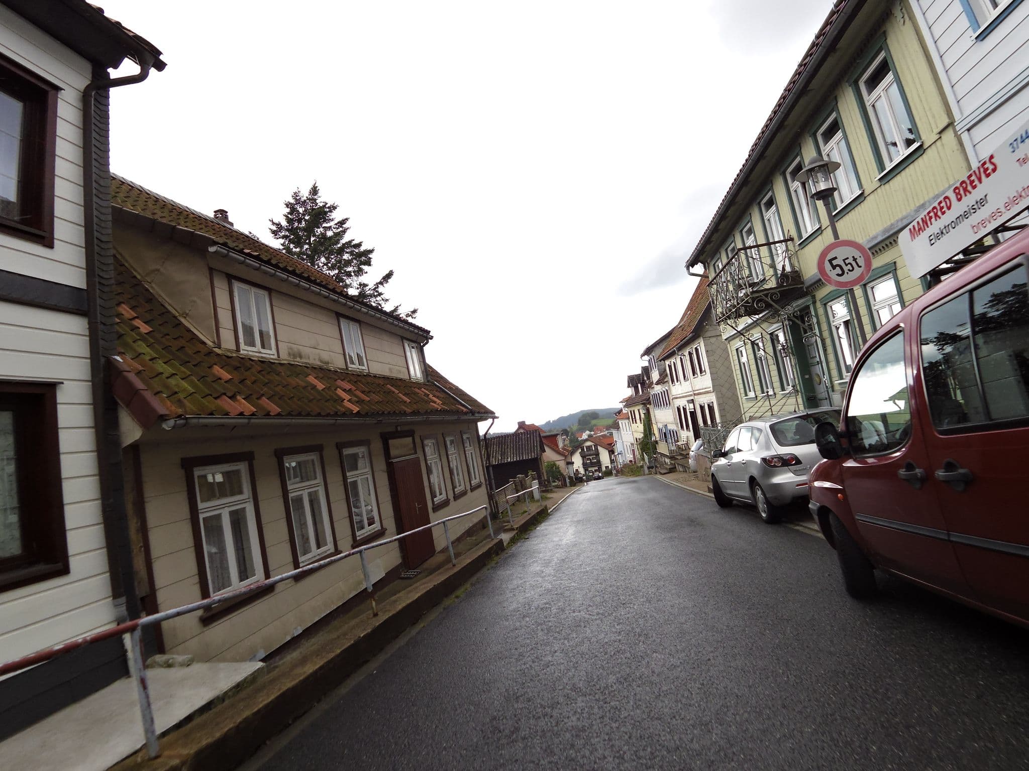 Street view near Pension Reni, Sankt Andreasberg — © bitnapper (CC BY-SA · Mapillary)