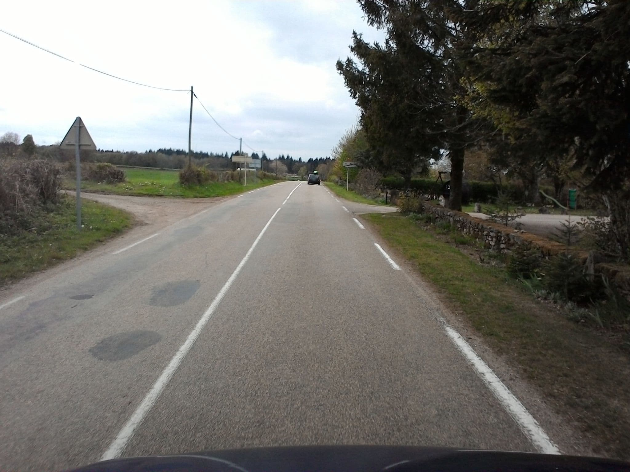 Street view near Auberge de l’Âtre, Saulieu — © mprins (CC BY-SA · Mapillary)